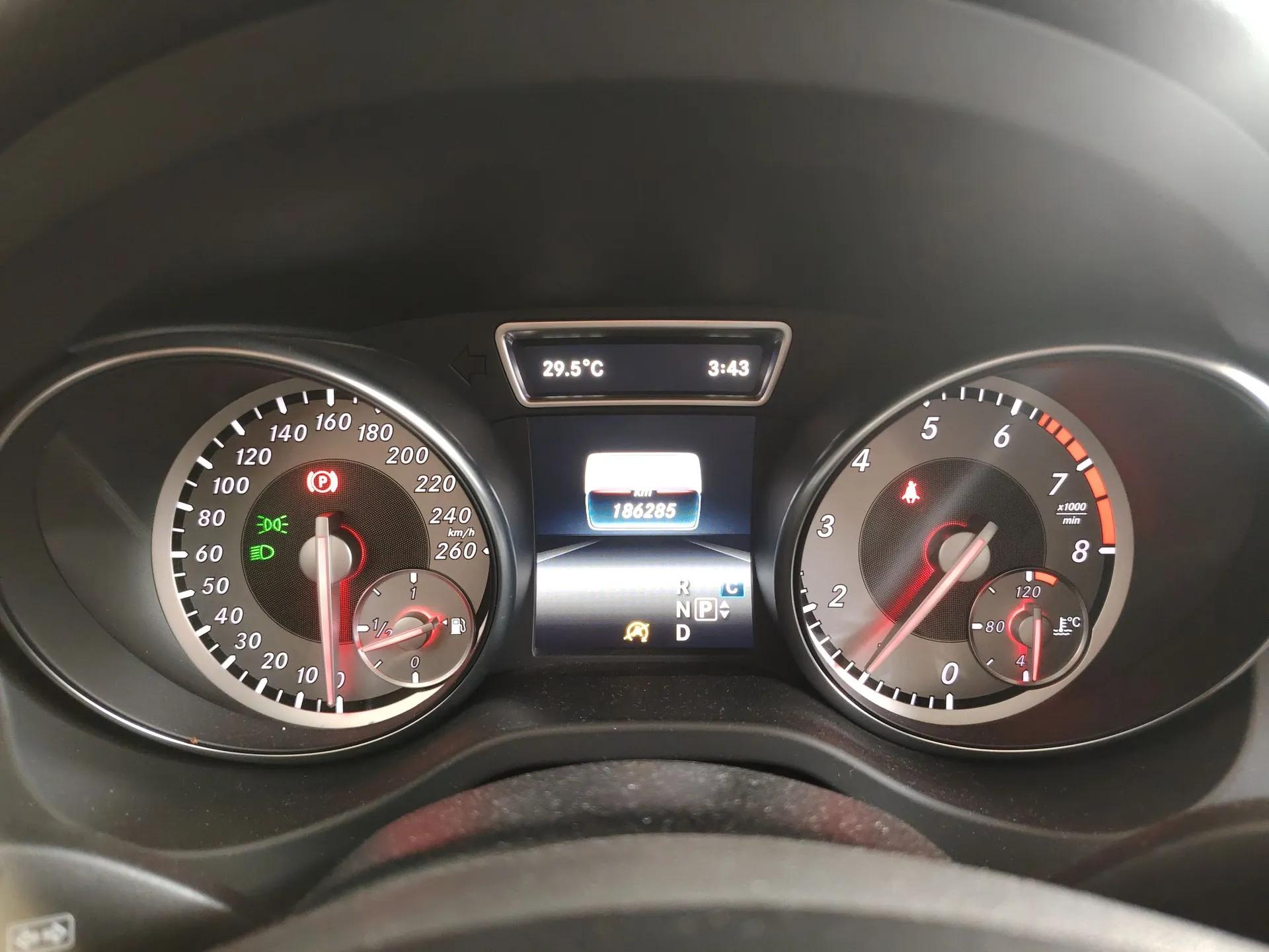 Mercedes-Benz GLA 2016 GLA 220 4MATIC Fashion Edition — миниатюра 14