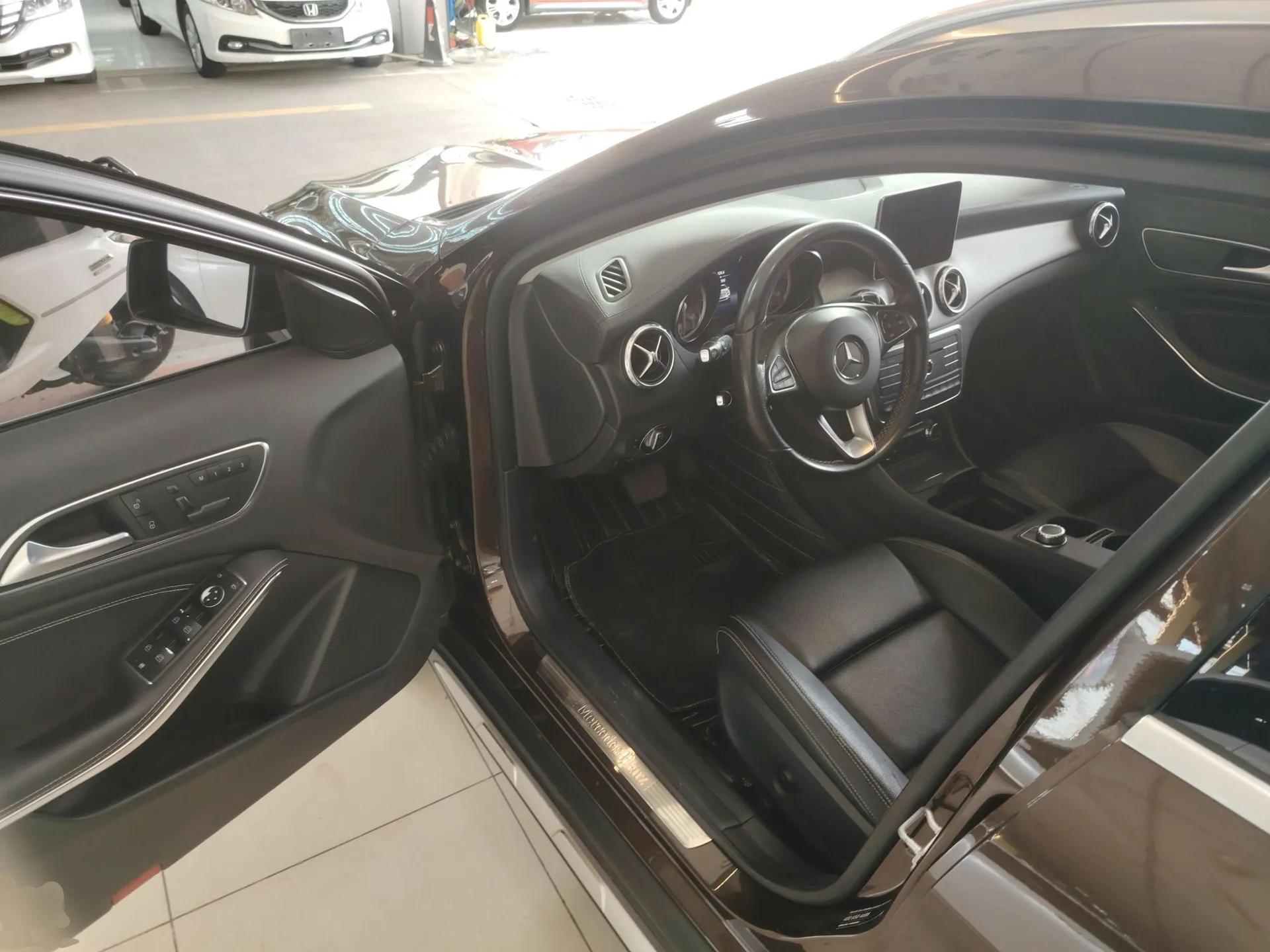 Mercedes-Benz GLA 2016 GLA 220 4MATIC Fashion Edition — миниатюра 18