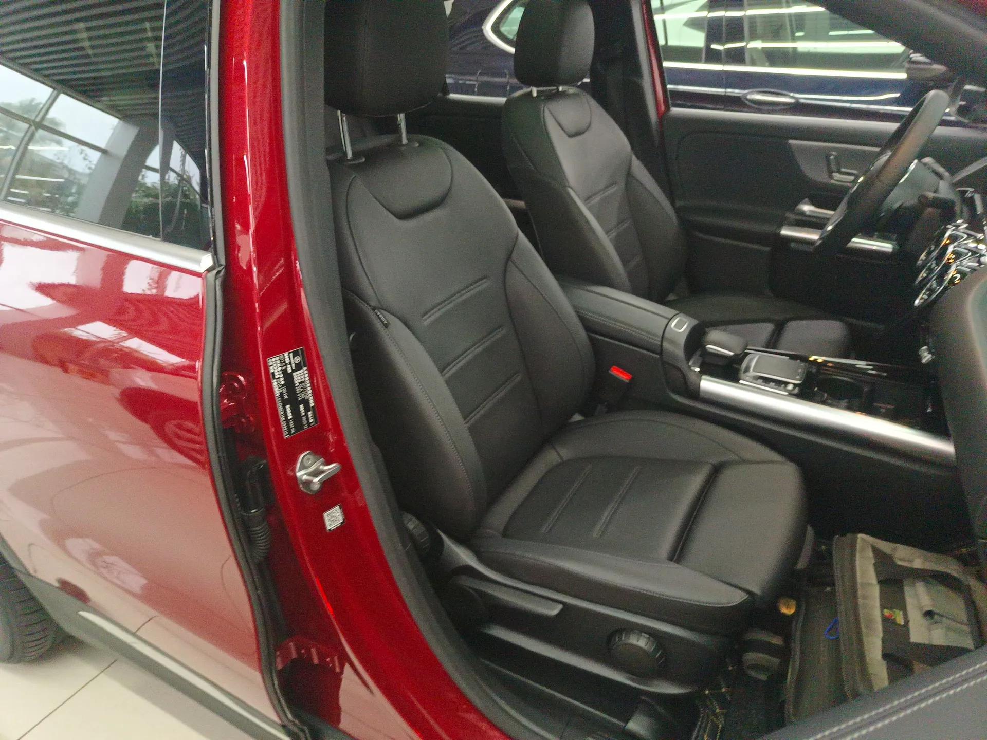 Mercedes-Benz GLA 2020 GLA 180 — миниатюра 23