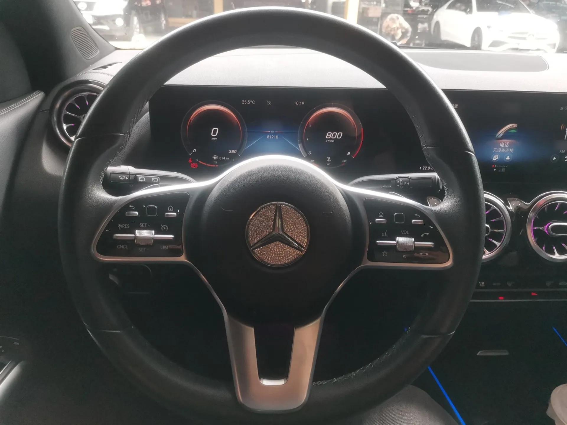 Mercedes-Benz GLA 2020 GLA 180 — миниатюра 13