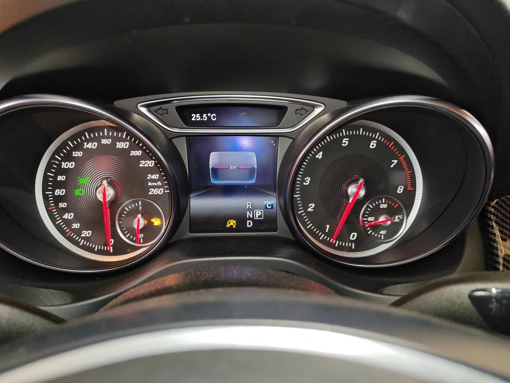 Mercedes-Benz GLA 2018 GLA 200 Sport Edition — миниатюра 14