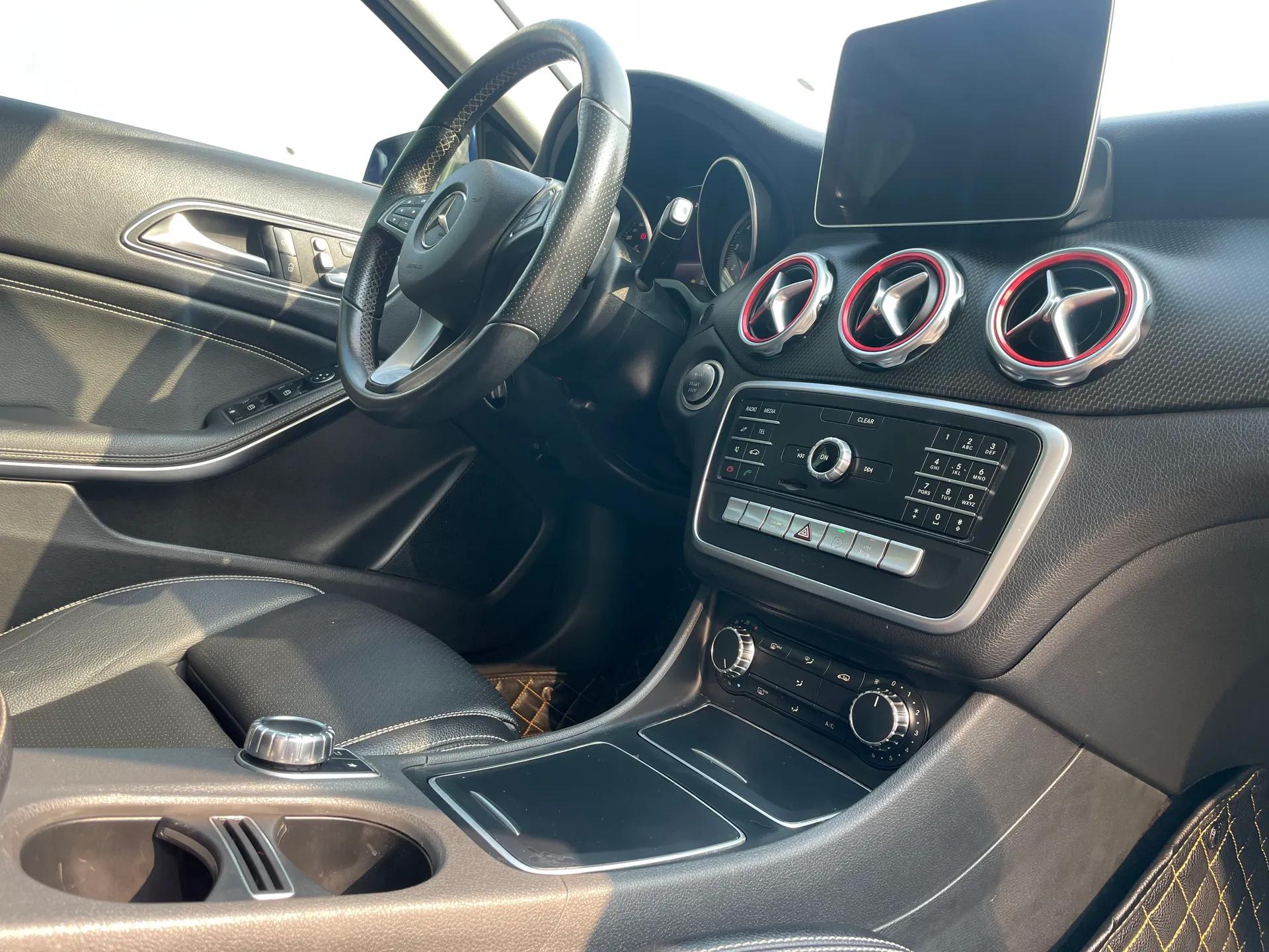 Mercedes-Benz GLA 2018 GLA 200 Sport Edition — миниатюра 25