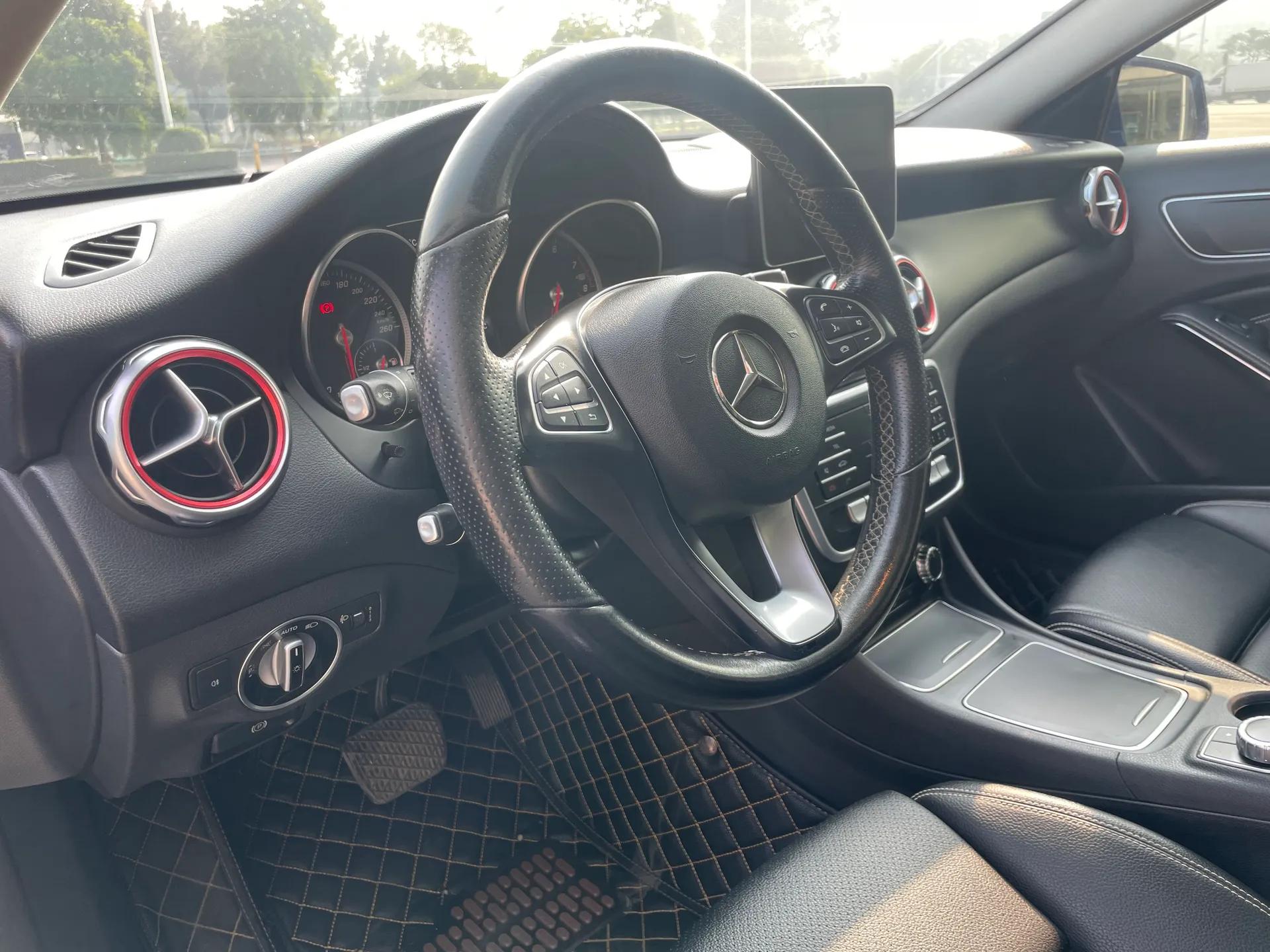 Mercedes-Benz GLA 2018 GLA 200 Sport Edition — миниатюра 30