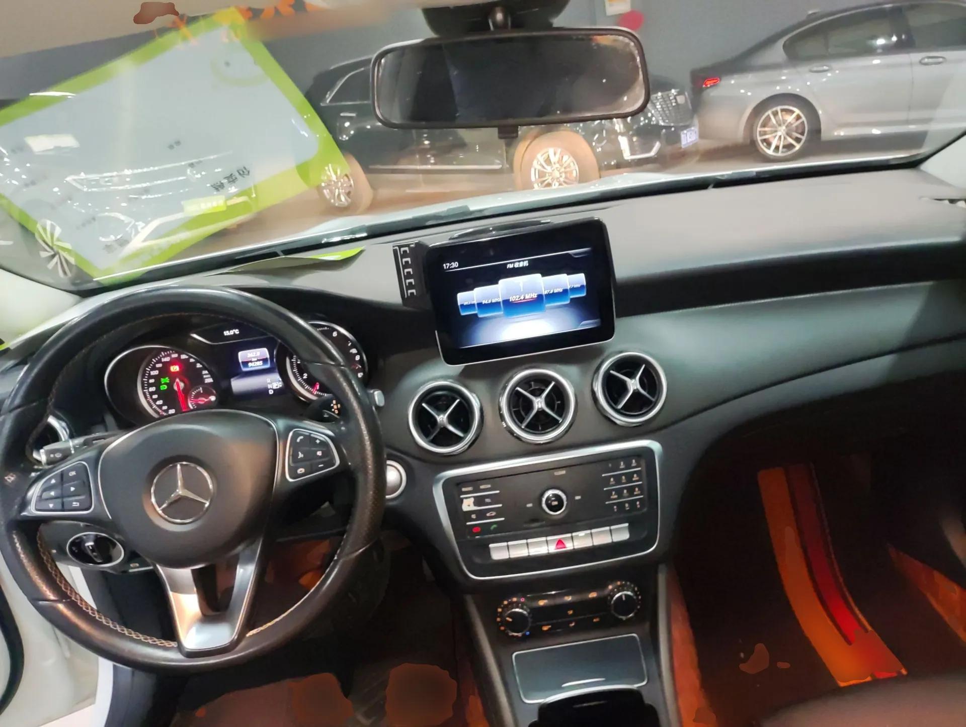 Mercedes-Benz GLA 2018 GLA 200 Sport Edition — миниатюра 13