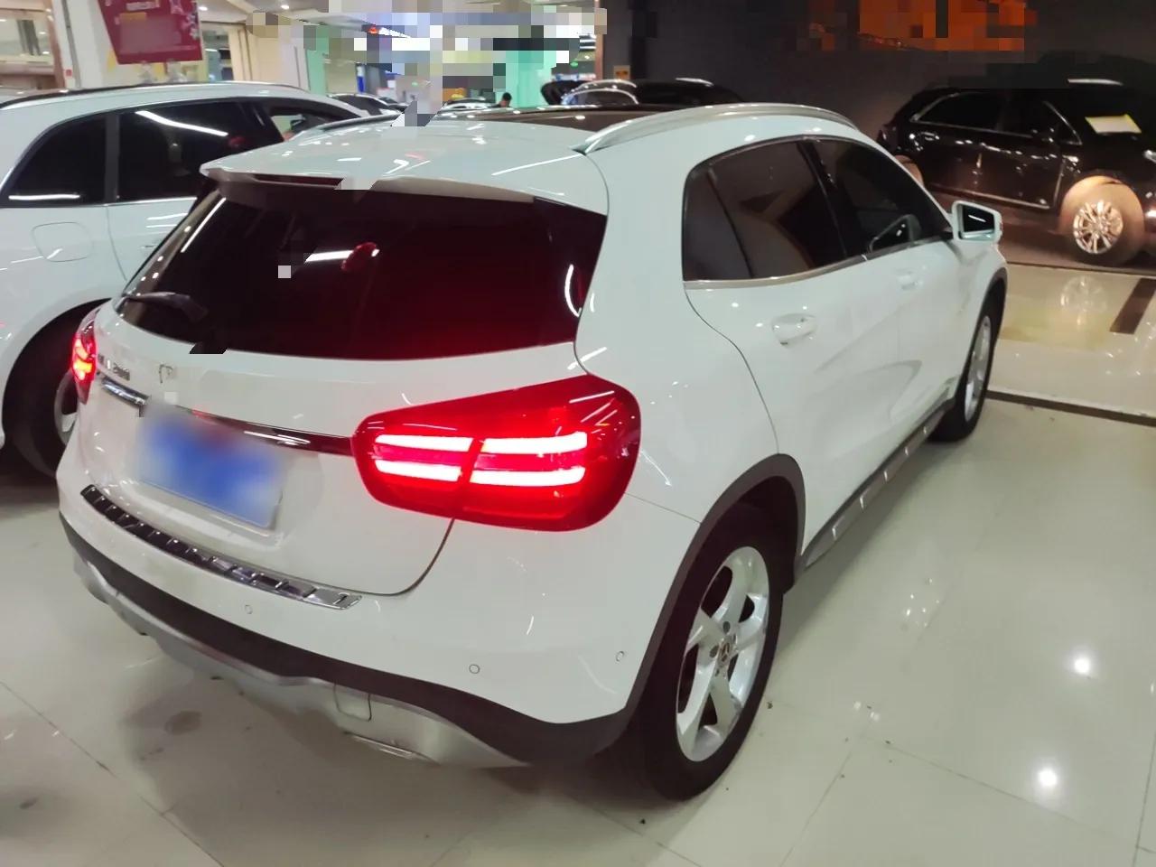Mercedes-Benz GLA 2018 GLA 200 Sport Edition — миниатюра 6