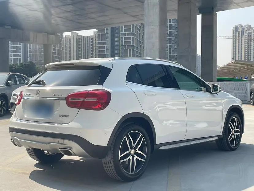 Mercedes-Benz GLA 2016 GLA 220 4MATIC Fashion Edition — миниатюра 8