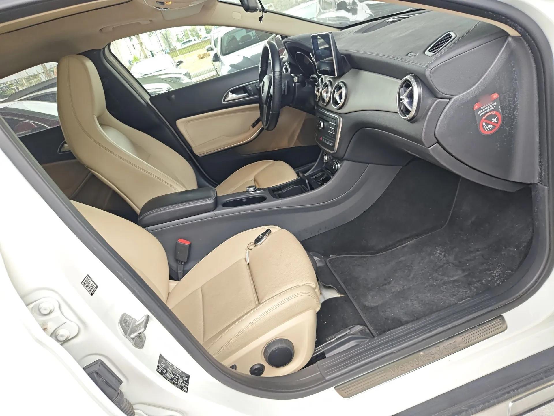 Mercedes-Benz GLA 2016 GLA 220 4MATIC Fashion Edition — миниатюра 10