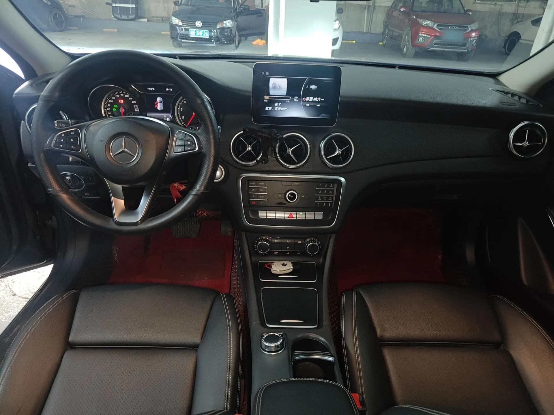 Mercedes-Benz GLA 2018 GLA 200 Sport Edition — миниатюра 13