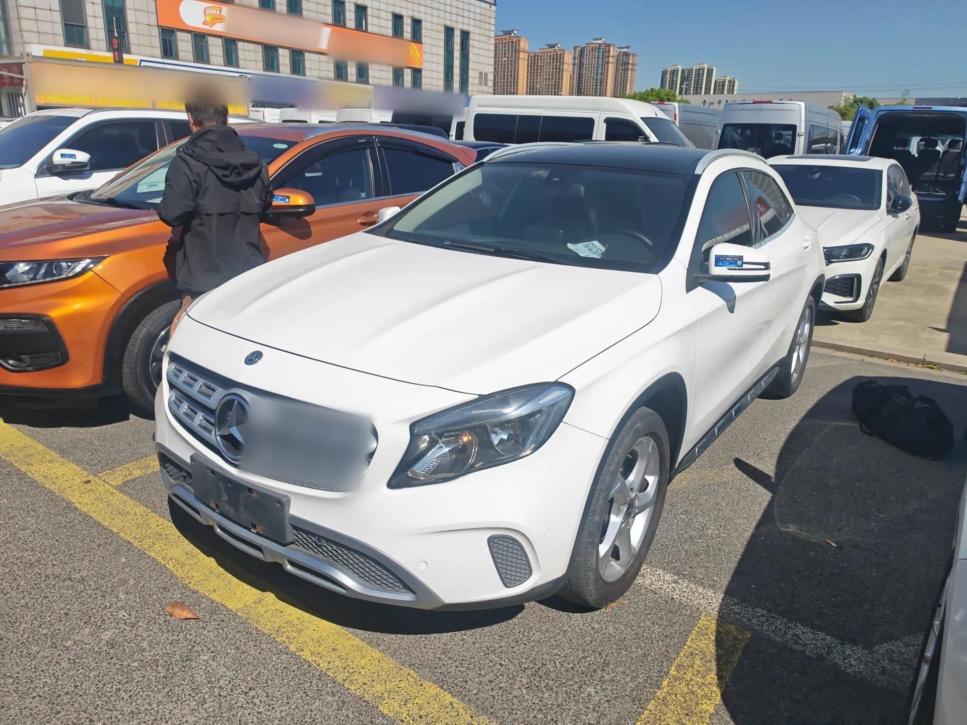 Mercedes-Benz GLA 2017 GLA 200 Sport Edition — миниатюра 1