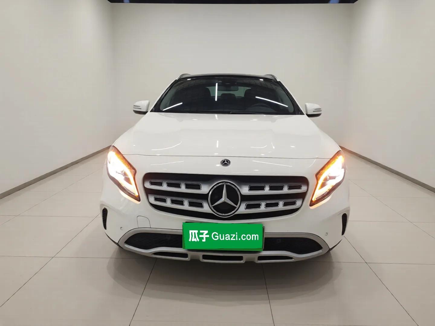 Mercedes-Benz GLA 2018 GLA 200 Fashion Model — миниатюра 2