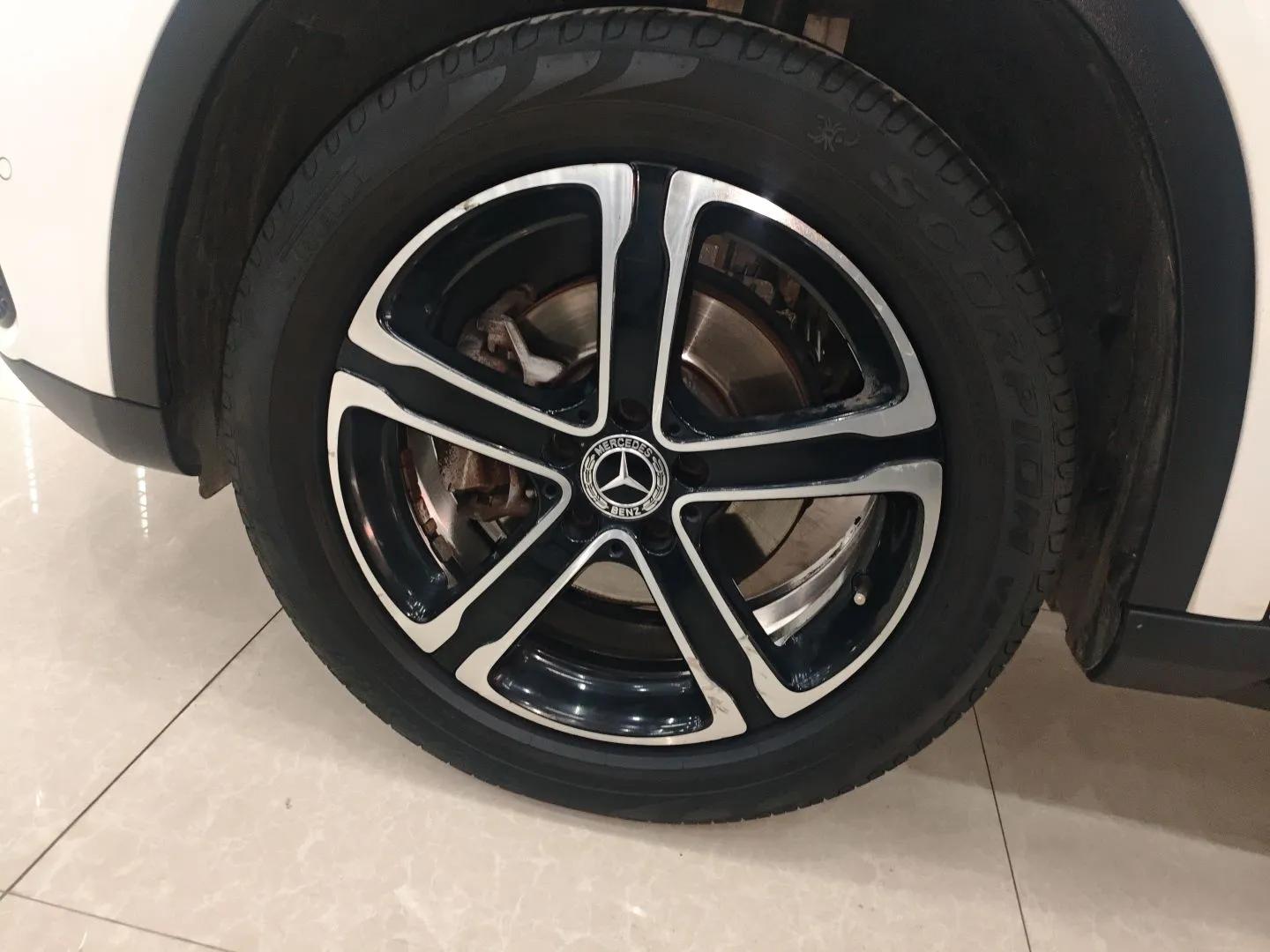 Mercedes-Benz GLA 2018 GLA 200 Fashion Model — миниатюра 9