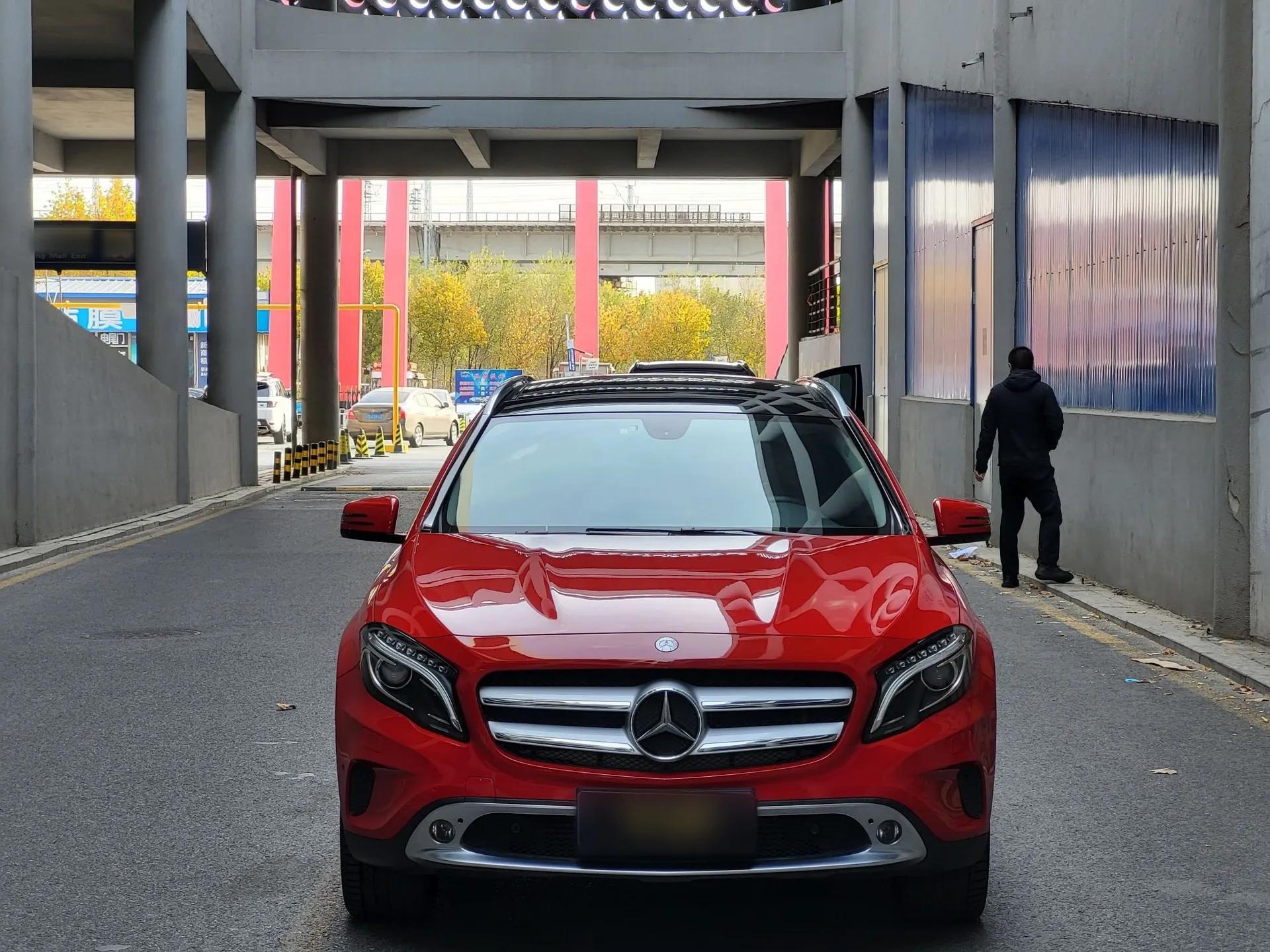 Mercedes-Benz GLA 2015 GLA 200 Fashion Model — миниатюра 3