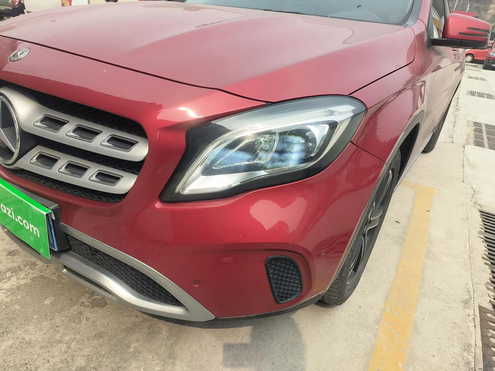 Mercedes-Benz GLA 2018 GLA 200 Fashion Model — миниатюра 2
