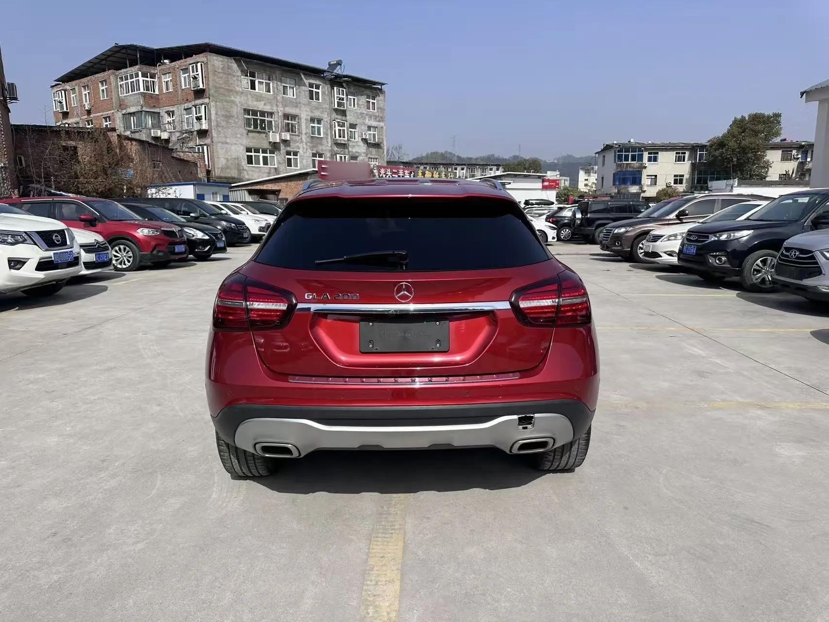 Mercedes-Benz GLA 2018 GLA 200 Fashion Model — миниатюра 6