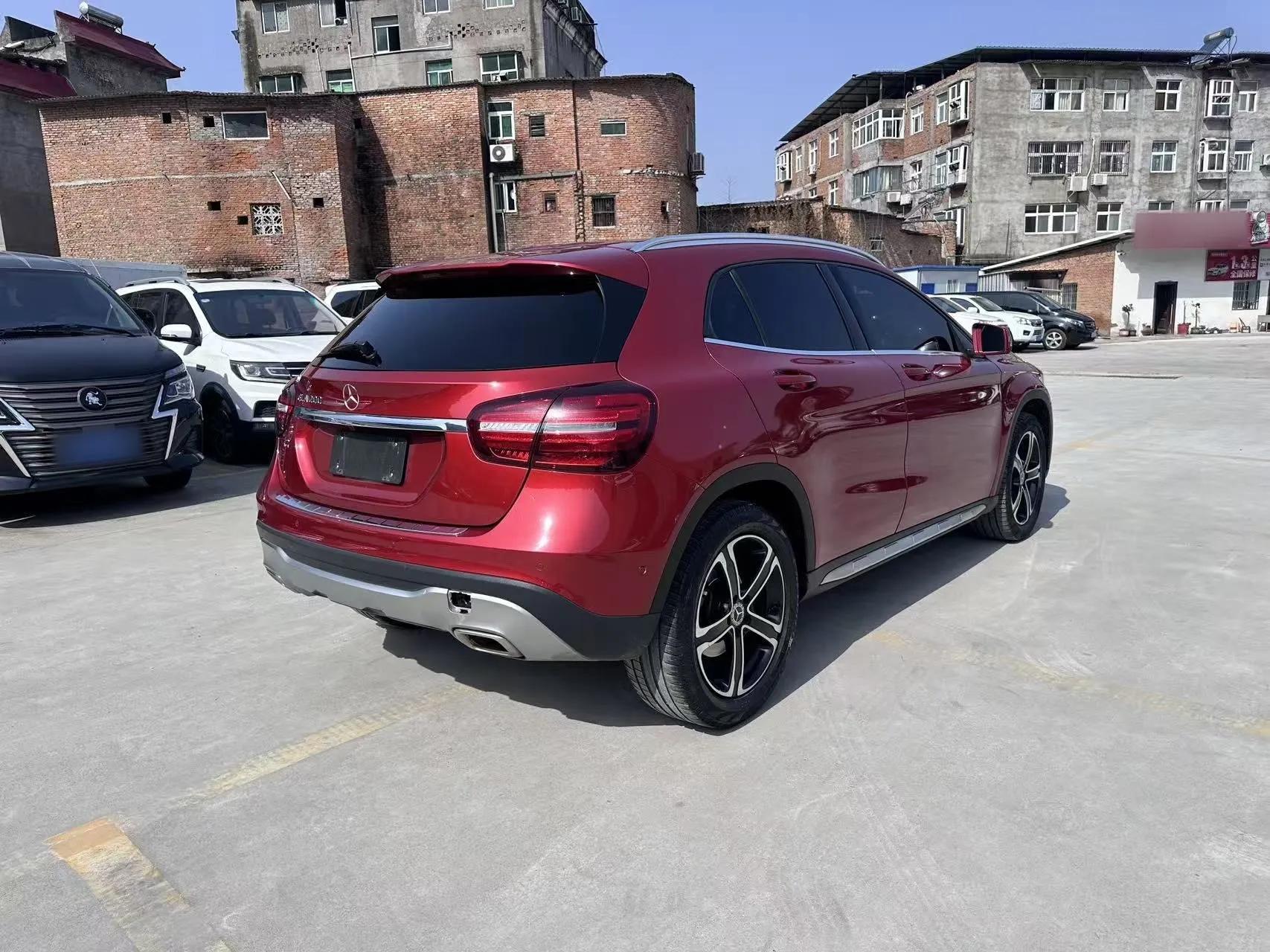 Mercedes-Benz GLA 2018 GLA 200 Fashion Model — миниатюра 7
