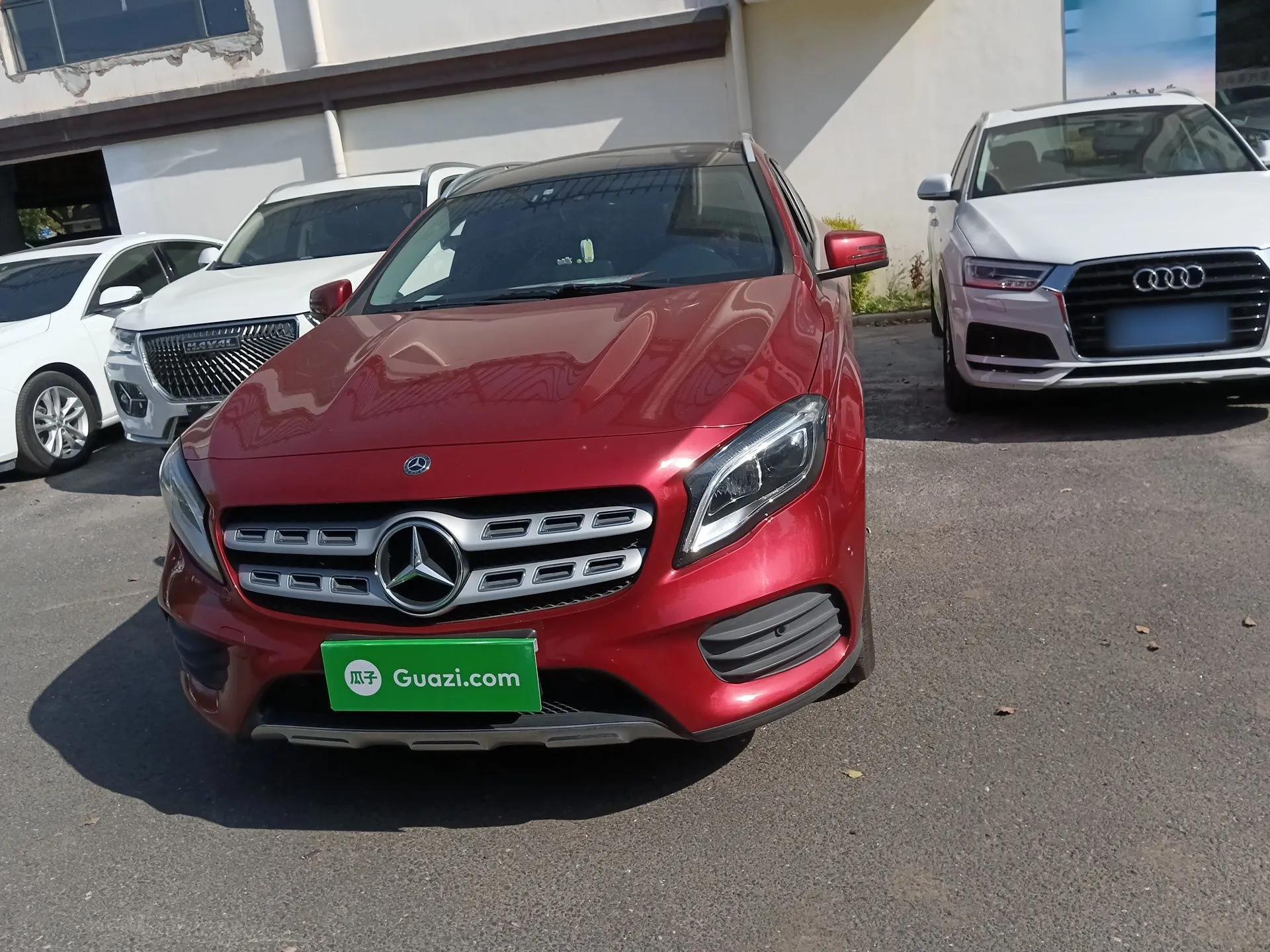 Mercedes-Benz GLA 2019 GLA 200 Fashion Model — миниатюра 2