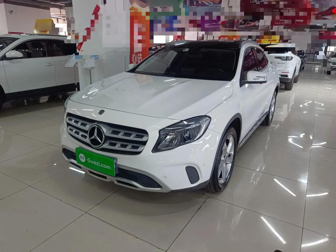 Mercedes-Benz GLA 2018 GLA 200 Sport Edition — миниатюра 1