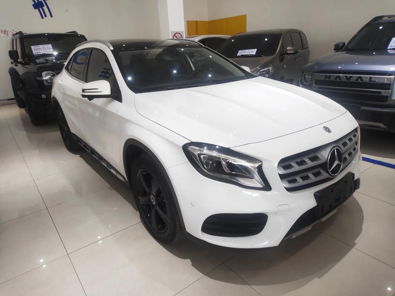 Mercedes-Benz GLA 2019 GLA 200 Fashion Model — миниатюра 3
