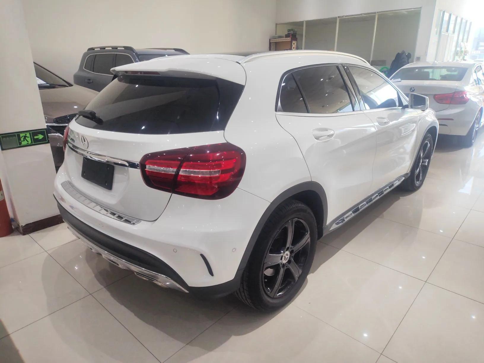 Mercedes-Benz GLA 2019 GLA 200 Fashion Model — миниатюра 4