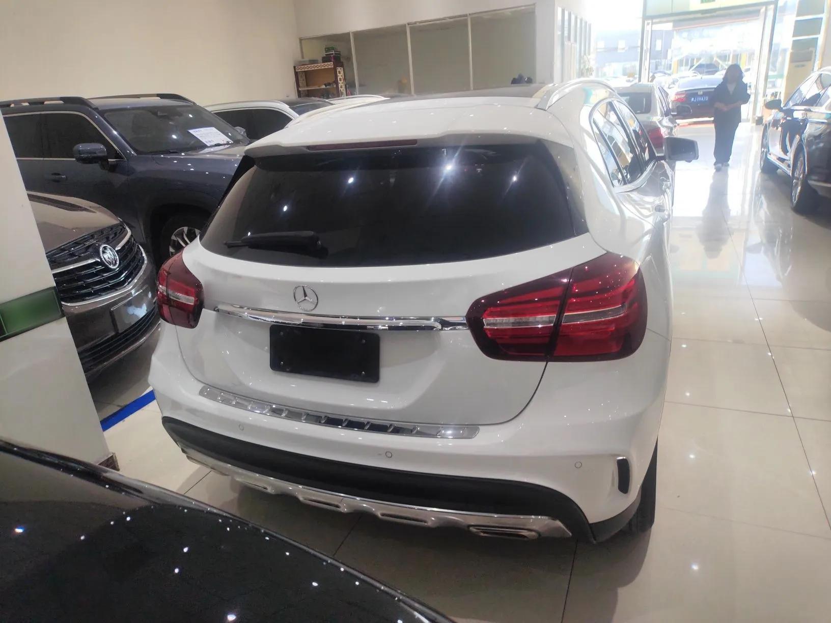 Mercedes-Benz GLA 2019 GLA 200 Fashion Model — миниатюра 6