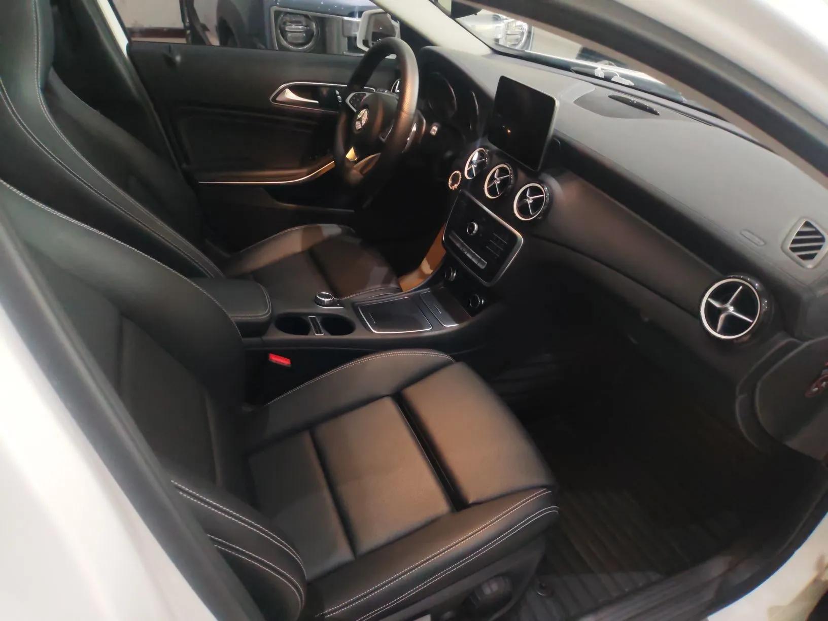 Mercedes-Benz GLA 2019 GLA 200 Fashion Model — миниатюра 7