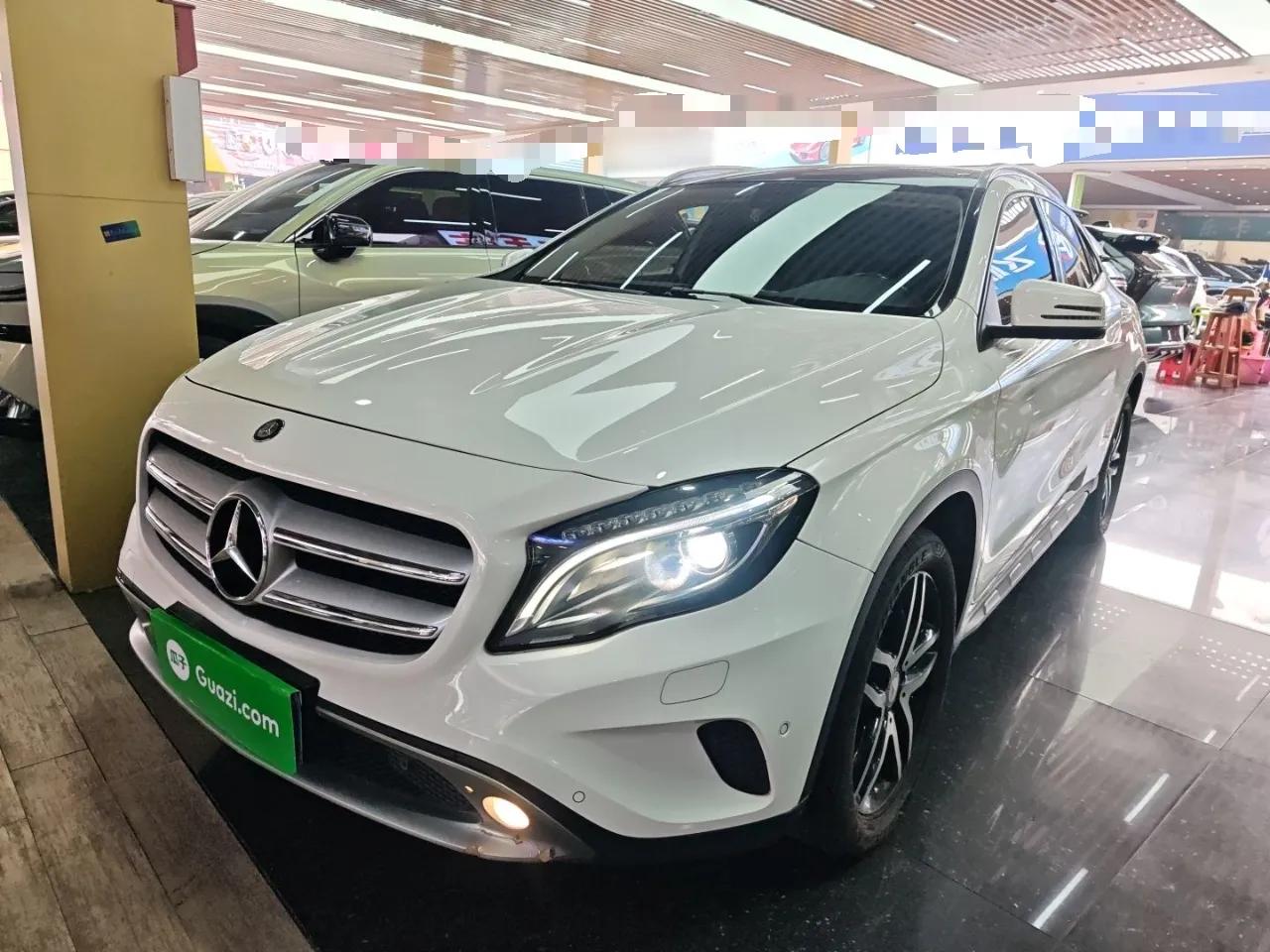 Mercedes-Benz GLA 2016 GLA 220 4MATIC Fashion Edition — миниатюра 1