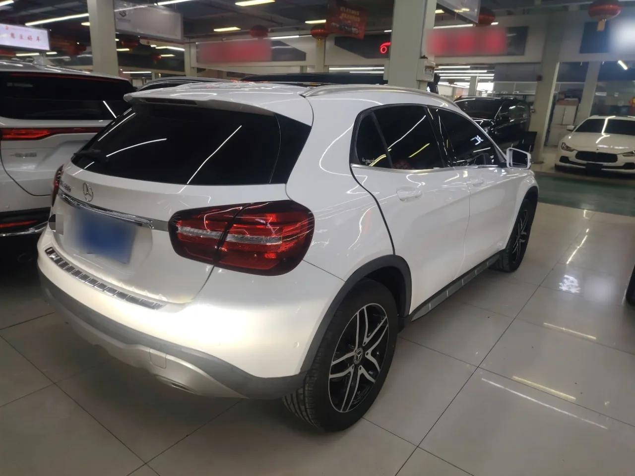 Mercedes-Benz GLA 2017 GLA 200 Fashion Model — миниатюра 6