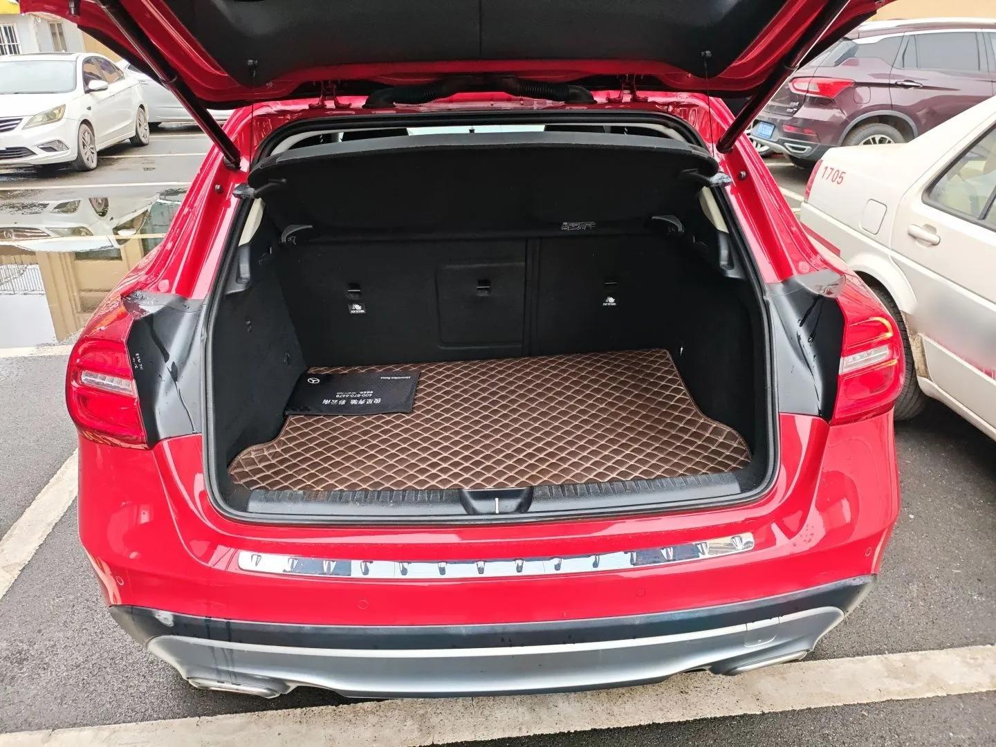Mercedes-Benz GLA 2016 GLA 200 Fashion Model — миниатюра 21