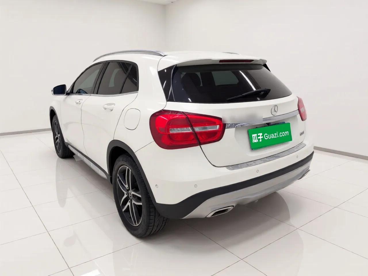 Mercedes-Benz GLA 2016 GLA 200 Fashion Model — миниатюра 4
