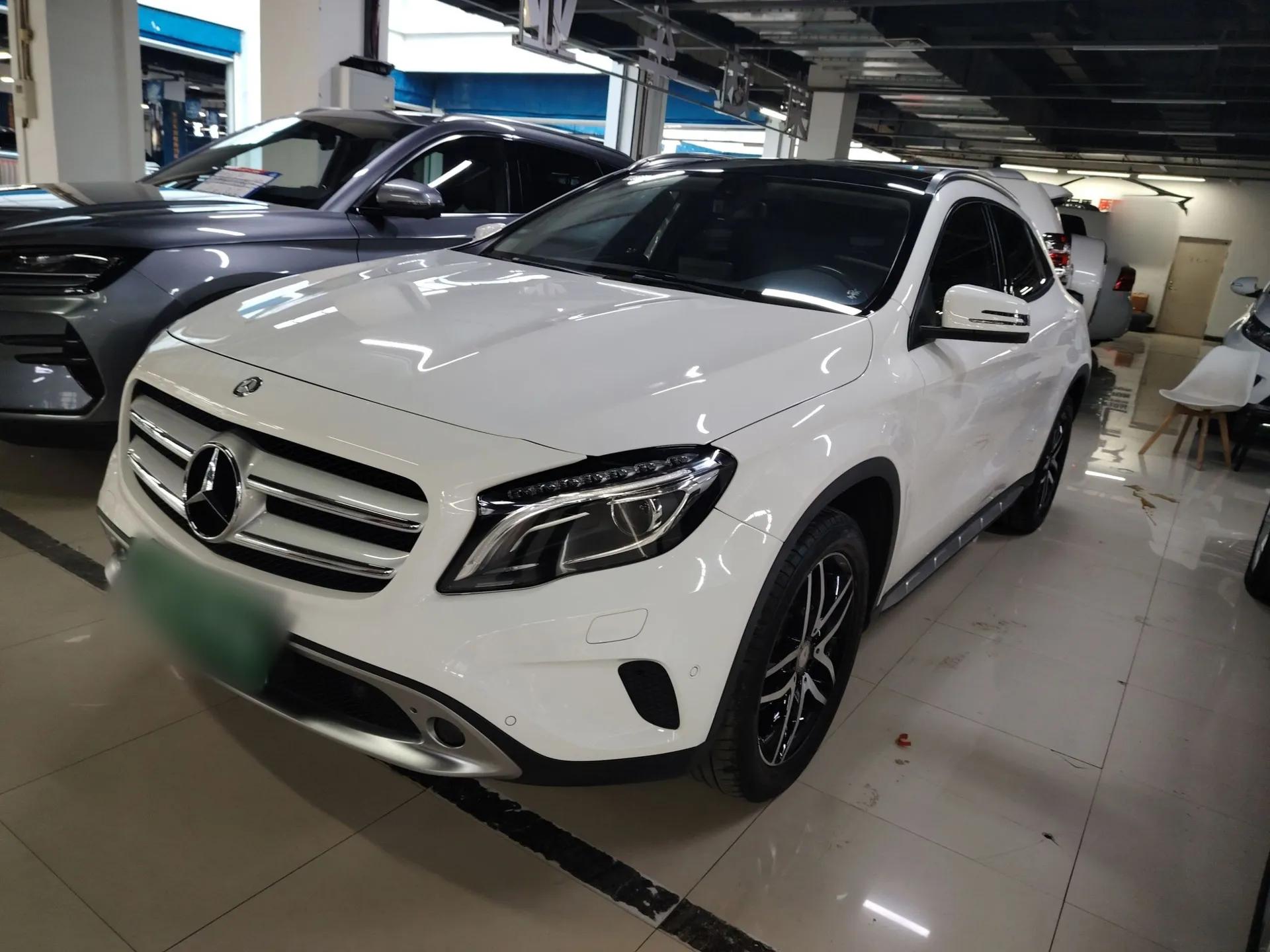 Mercedes-Benz GLA 2017 GLA 220 4MATIC Fashion Model — миниатюра 1