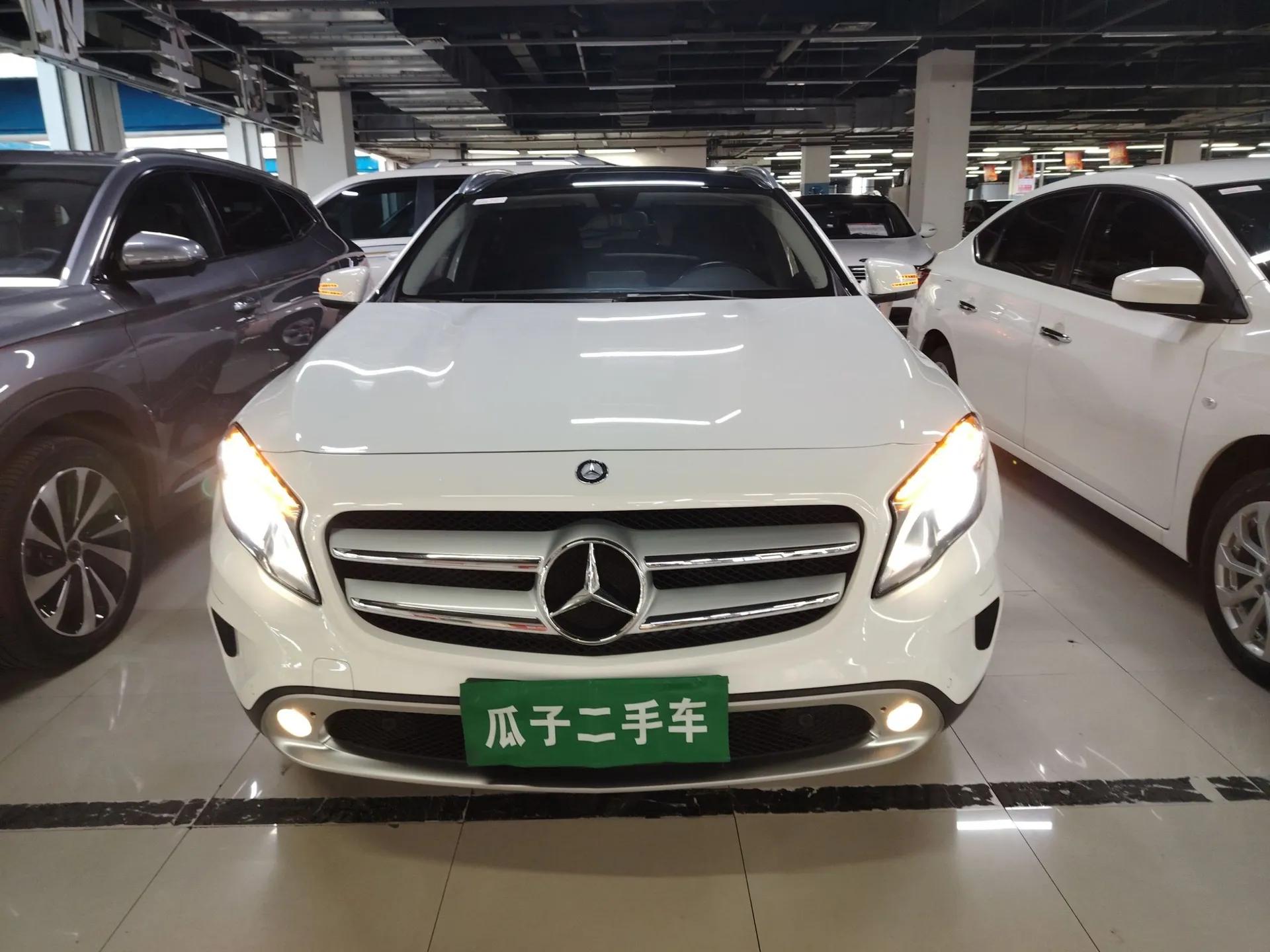Mercedes-Benz GLA 2017 GLA 220 4MATIC Fashion Model — миниатюра 2