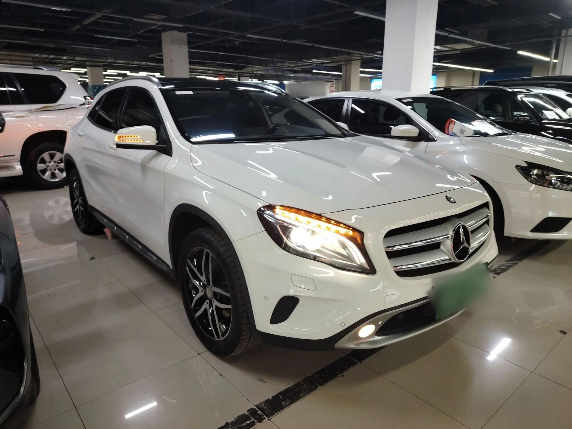 Mercedes-Benz GLA 2017 GLA 220 4MATIC Fashion Model — миниатюра 6