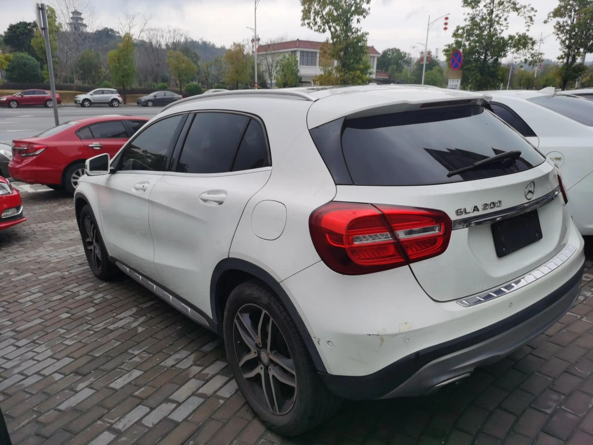 Mercedes-Benz GLA 2016 GLA 200 Fashion Model — миниатюра 4