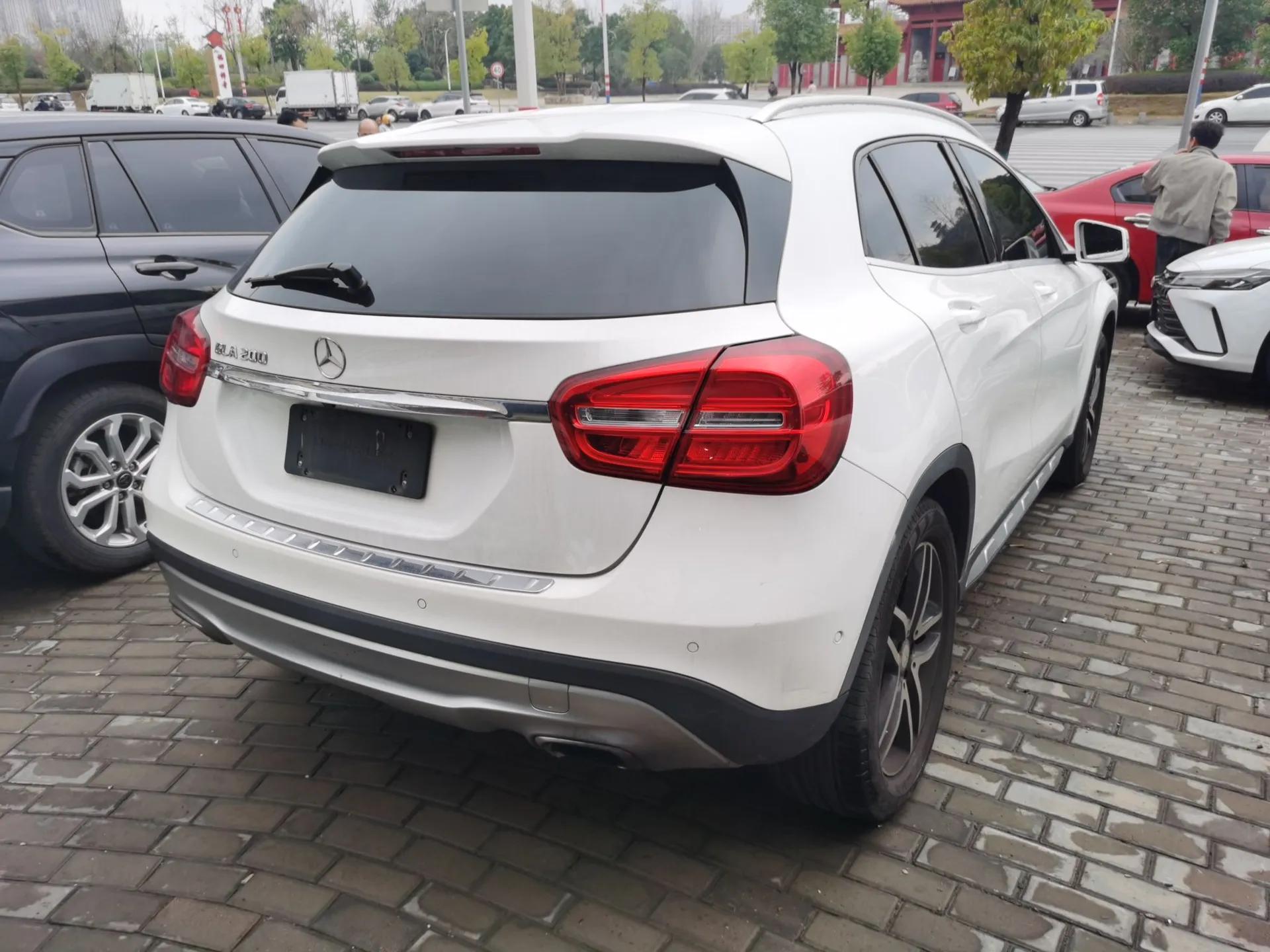 Mercedes-Benz GLA 2016 GLA 200 Fashion Model — миниатюра 6