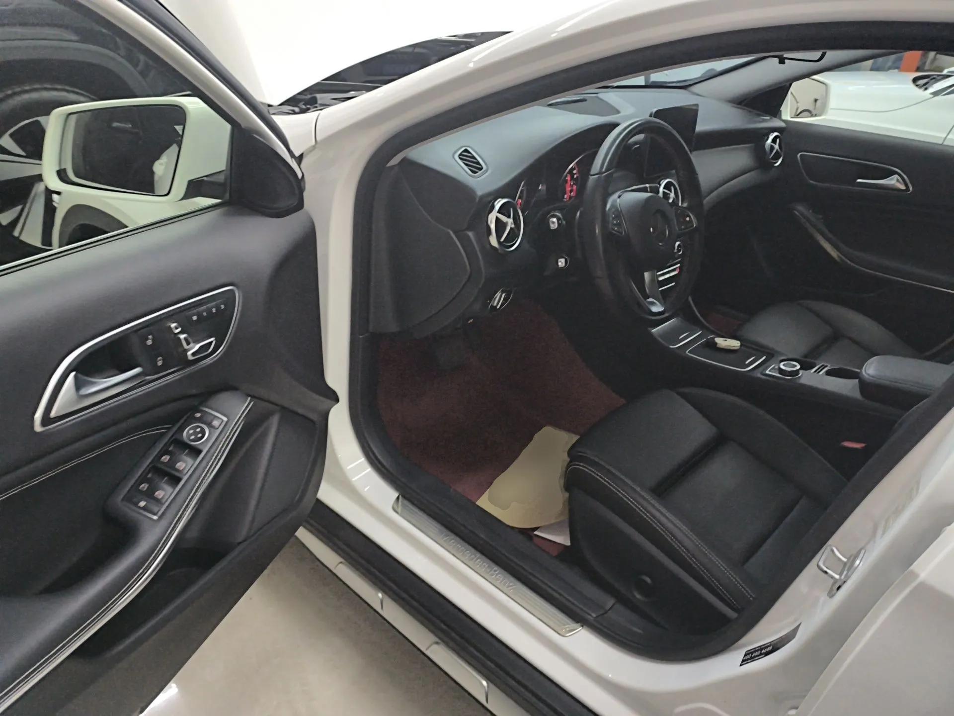 Mercedes-Benz GLA 2017 GLA 200 Sport Edition — миниатюра 19