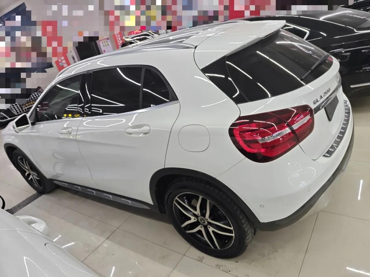 Mercedes-Benz GLA 2017 GLA 200 Fashion Model — миниатюра 5