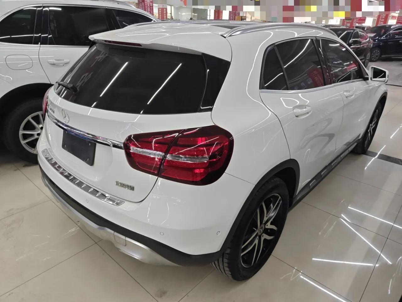 Mercedes-Benz GLA 2017 GLA 200 Fashion Model — миниатюра 7