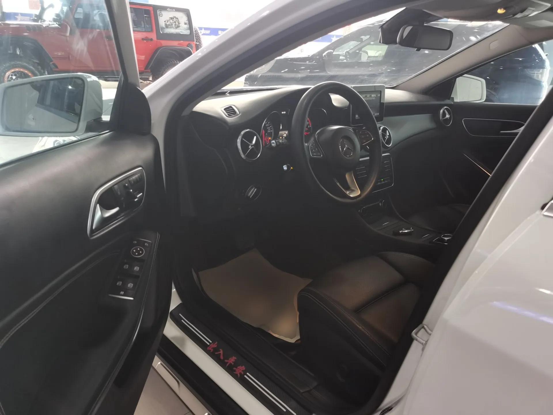 Mercedes-Benz GLA 2016 GLA 200 Sport Edition — миниатюра 19