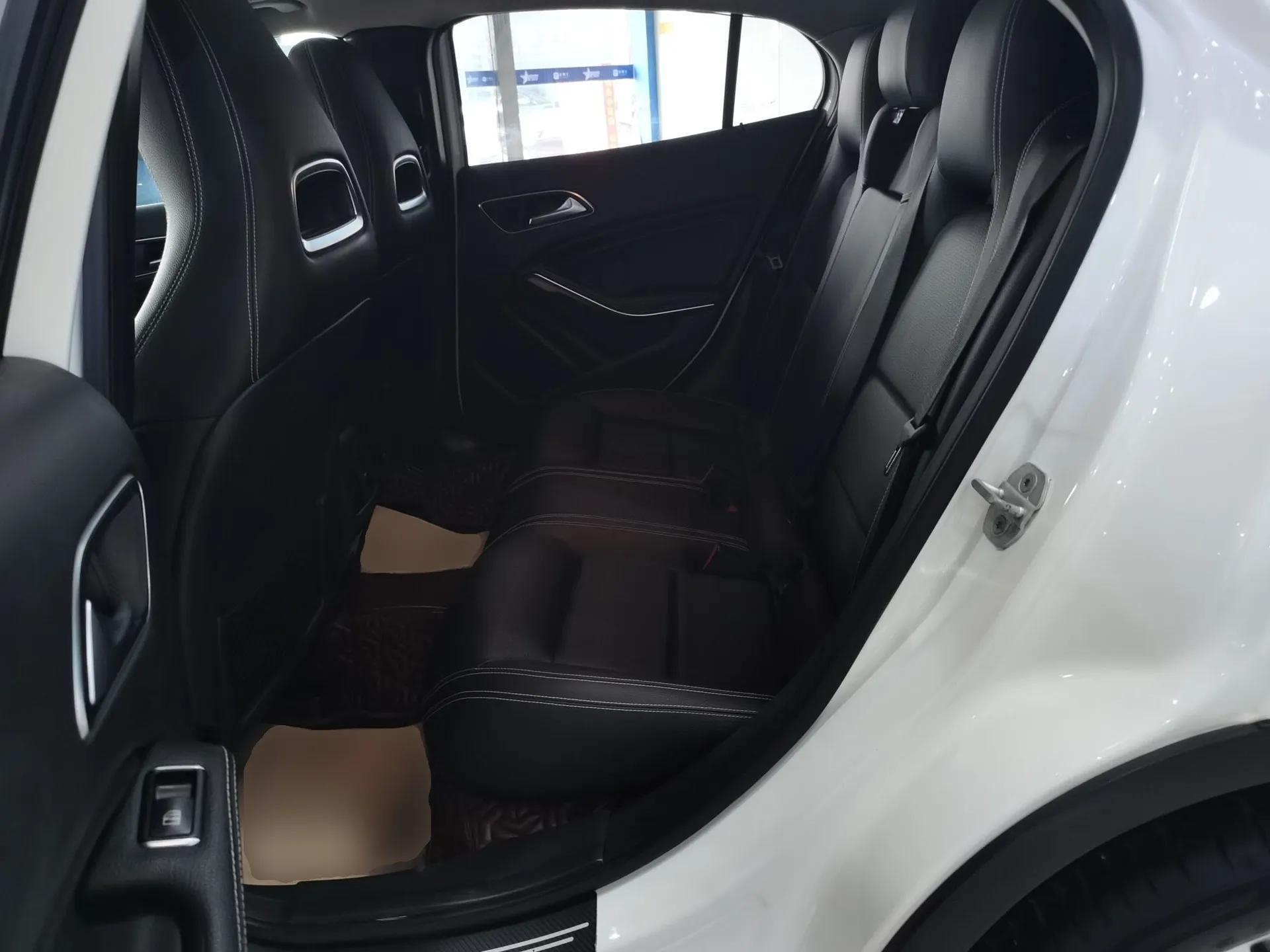 Mercedes-Benz GLA 2016 GLA 200 Sport Edition — миниатюра 20
