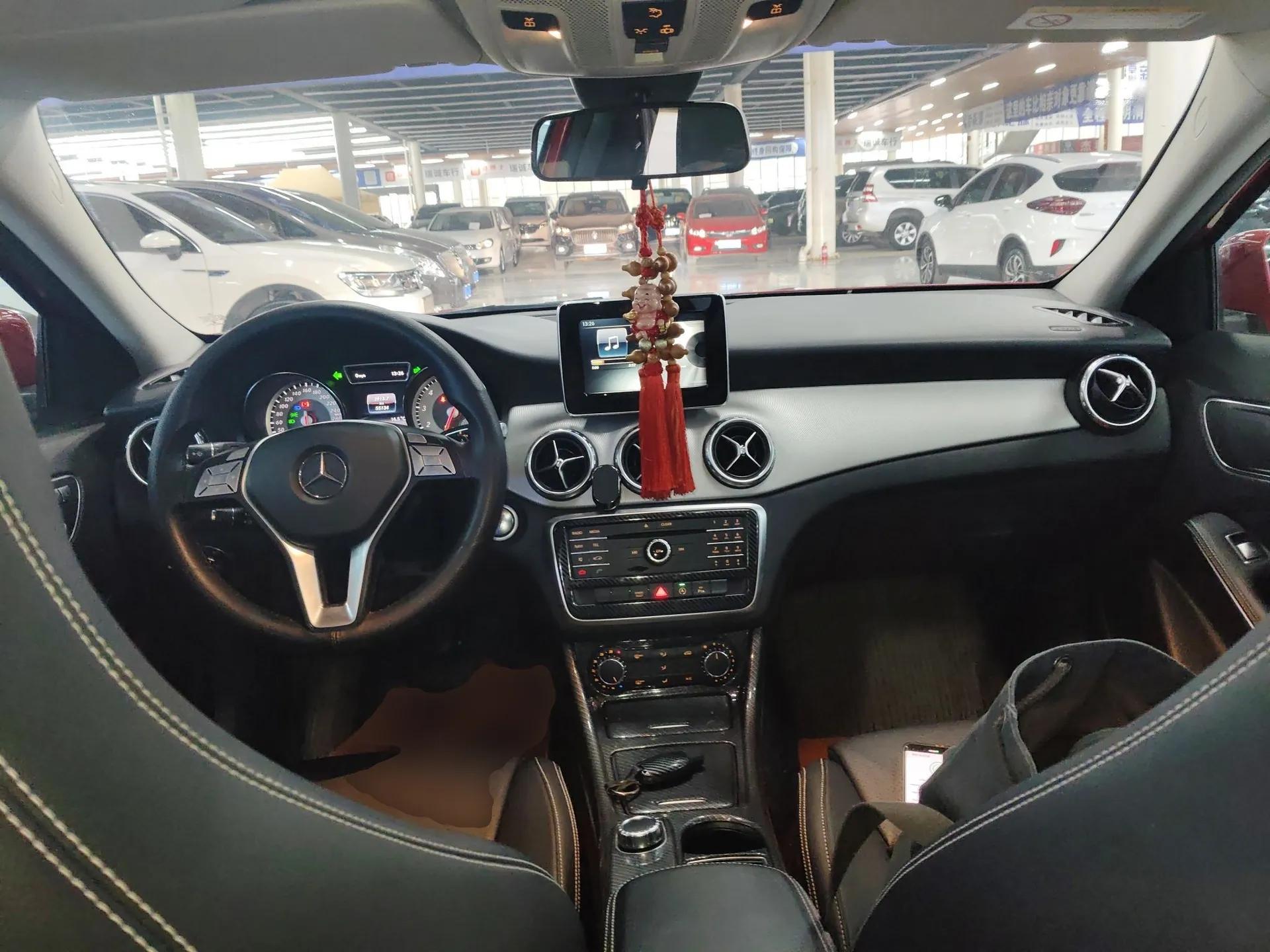 Mercedes-Benz GLA 2016 GLA 200 Sport Edition — миниатюра 12