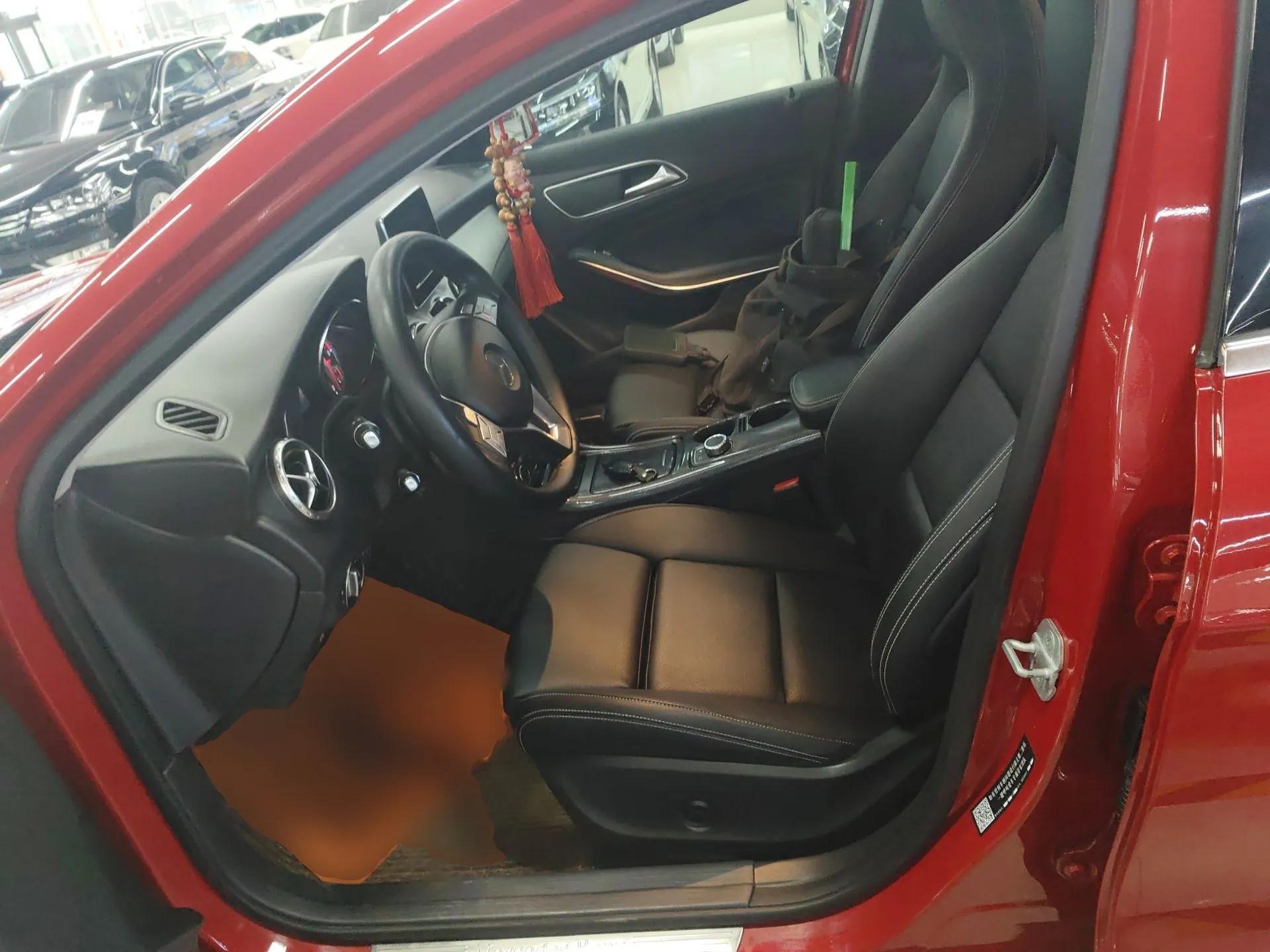 Mercedes-Benz GLA 2016 GLA 200 Sport Edition — миниатюра 17