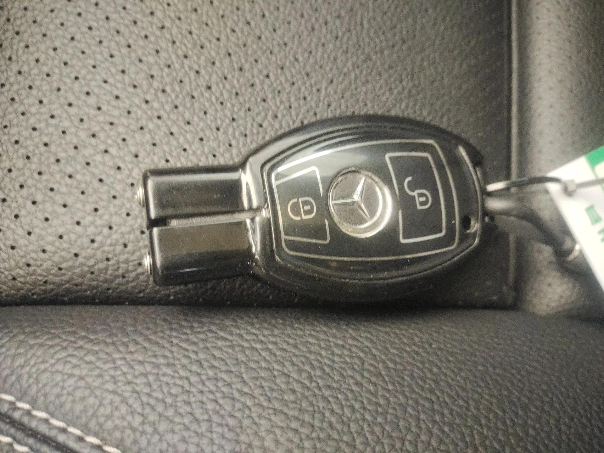 Mercedes-Benz GLA 2016 GLA 220 4MATIC Fashion Edition — миниатюра 12