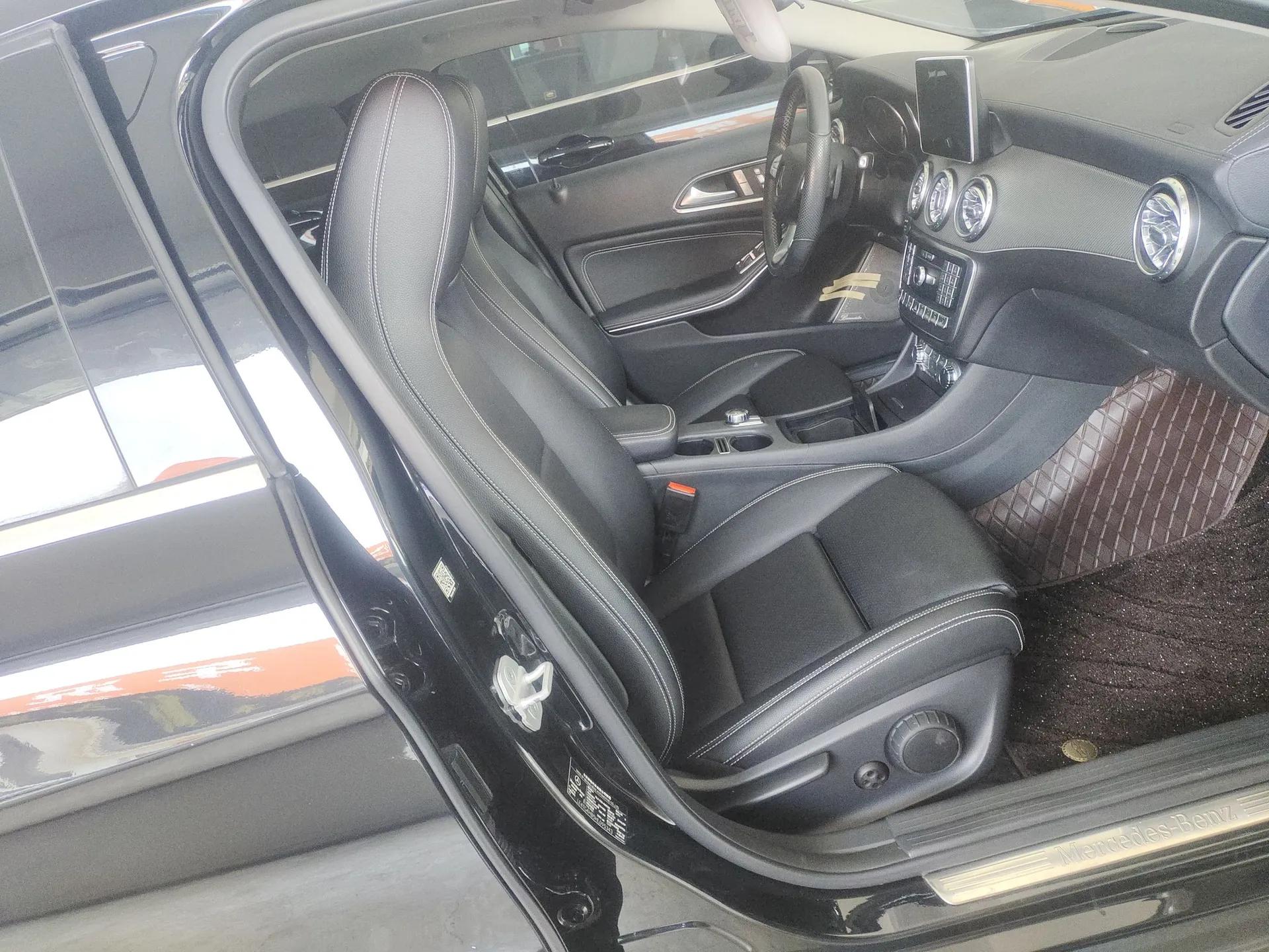 Mercedes-Benz GLA 2016 GLA 220 4MATIC Fashion Edition — миниатюра 23
