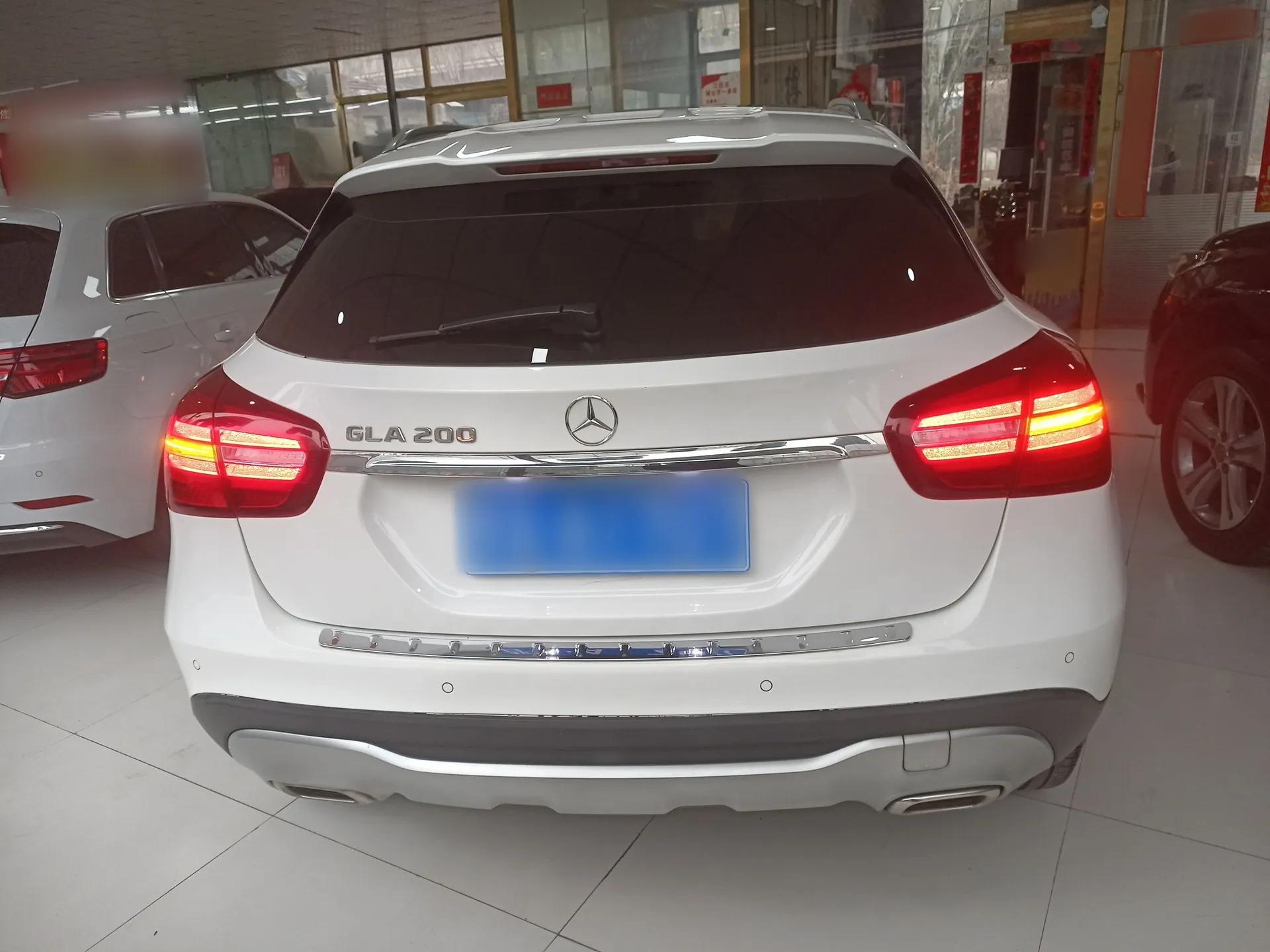 Mercedes-Benz GLA 2017 GLA 200 Sport Edition — миниатюра 3