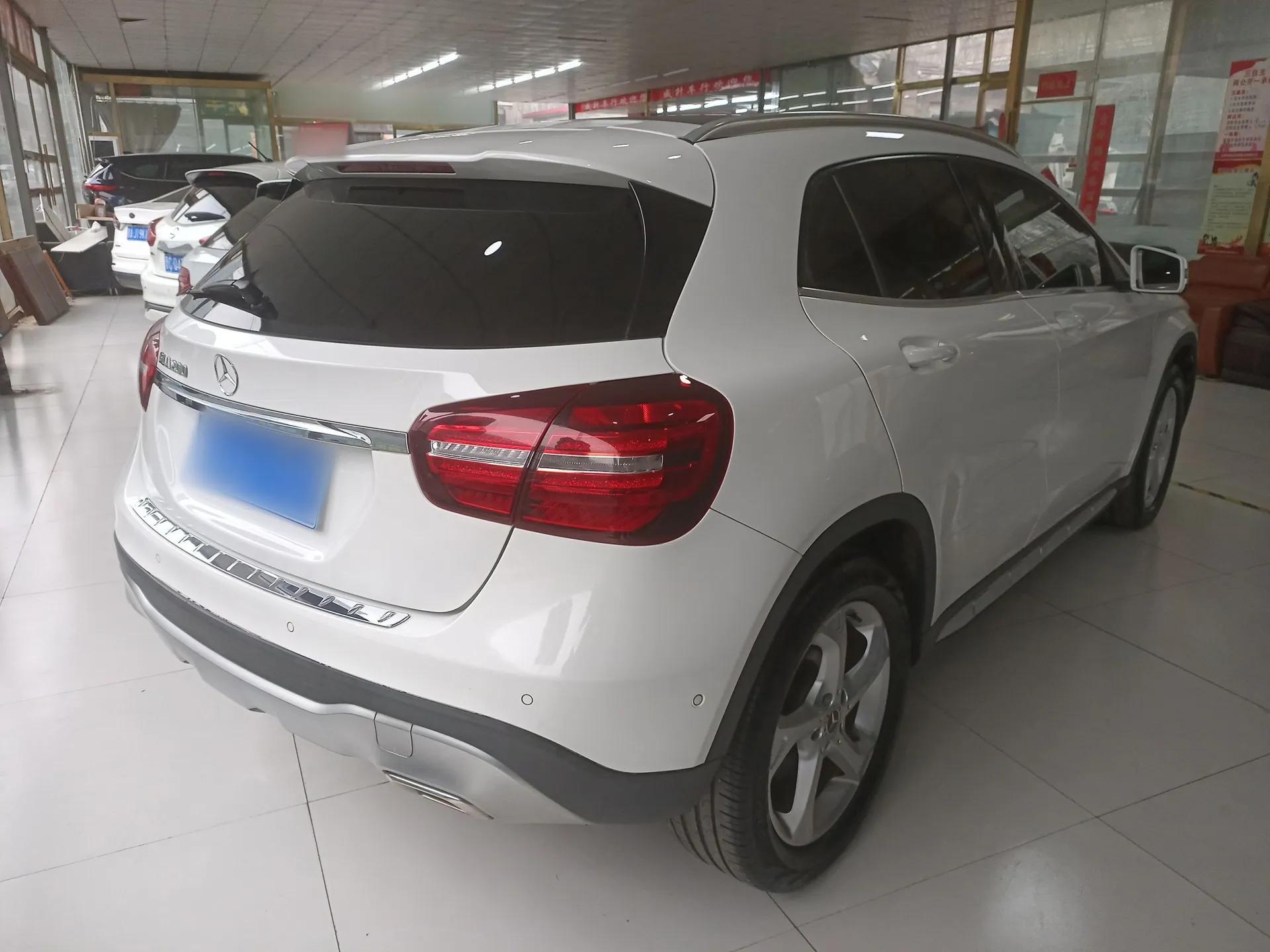 Mercedes-Benz GLA 2017 GLA 200 Sport Edition — миниатюра 4