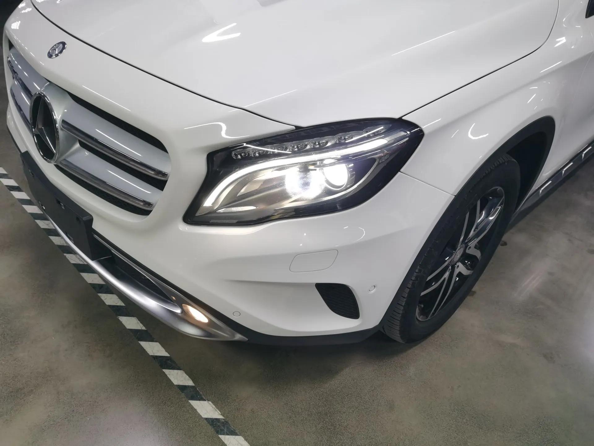 Mercedes-Benz GLA 2016 GLA 200 Fashion Model — миниатюра 2