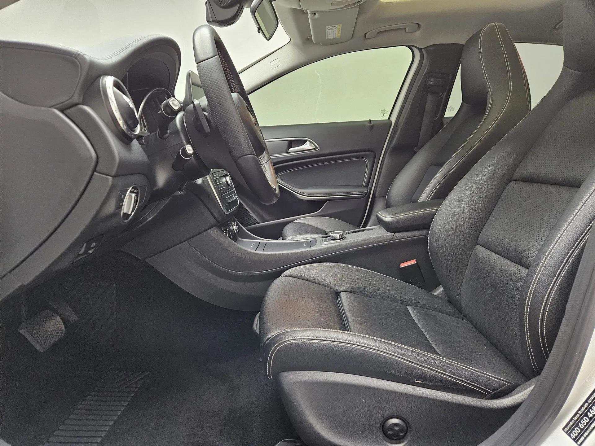 Mercedes-Benz GLA 2016 GLA 200 Fashion Model — миниатюра 19