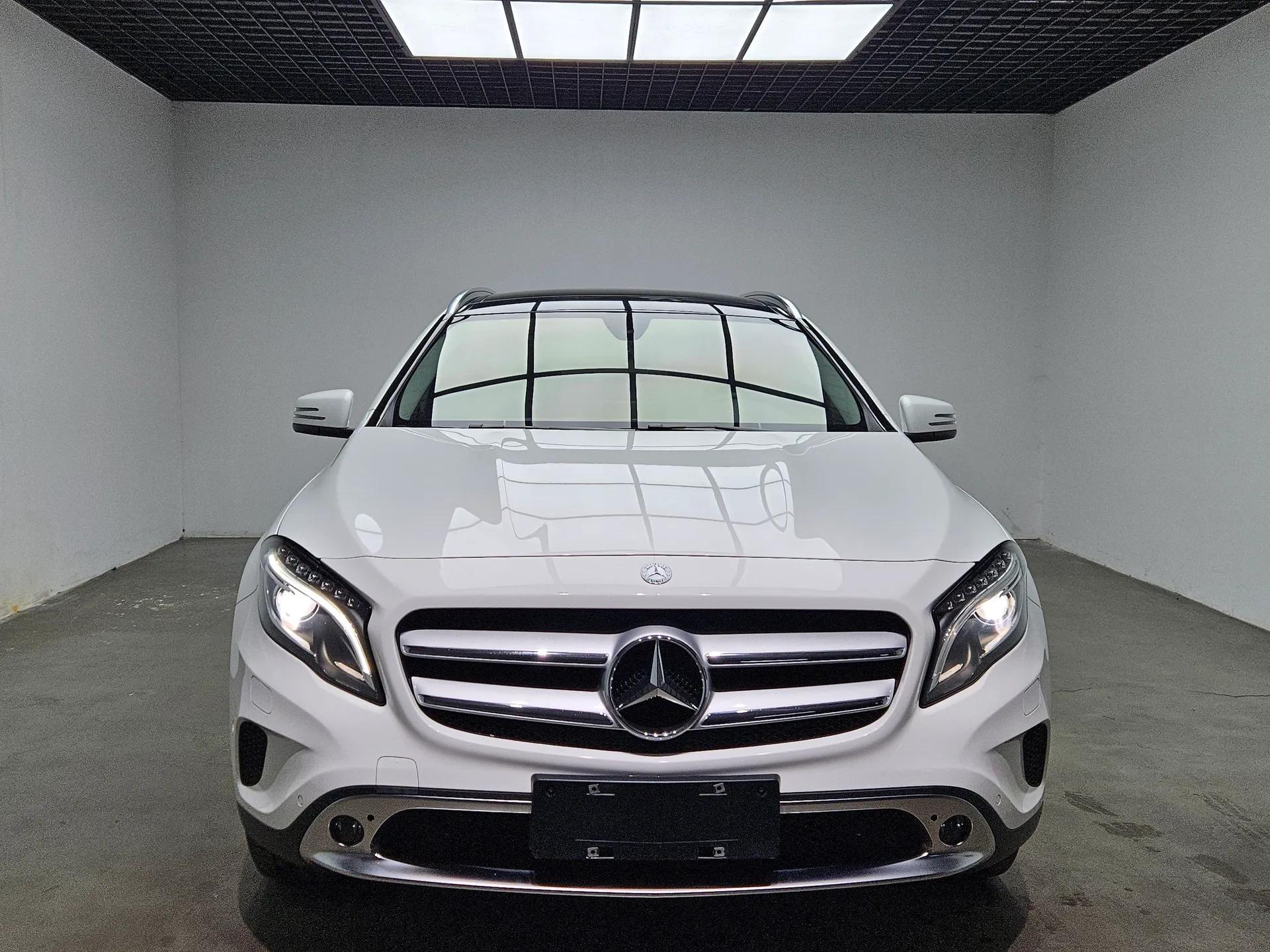 Mercedes-Benz GLA 2016 GLA 200 Fashion Model — миниатюра 3