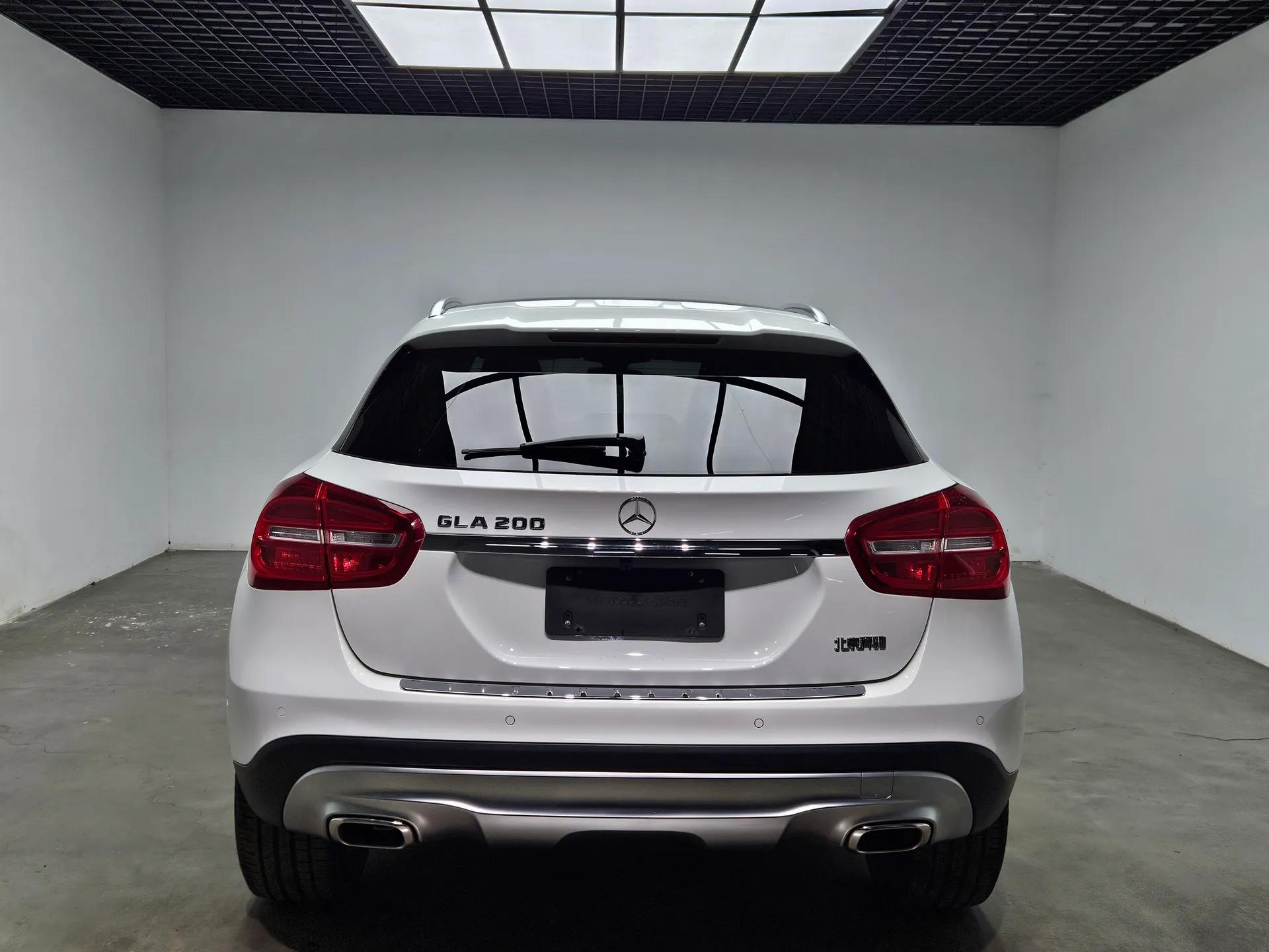Mercedes-Benz GLA 2016 GLA 200 Fashion Model — миниатюра 6