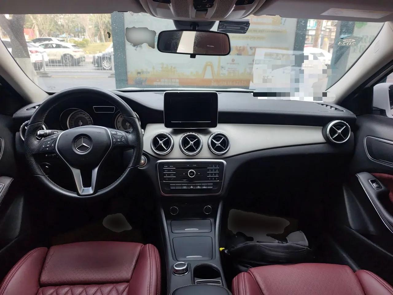 Mercedes-Benz GLA 2016 GLA 200 Fashion Model — миниатюра 13
